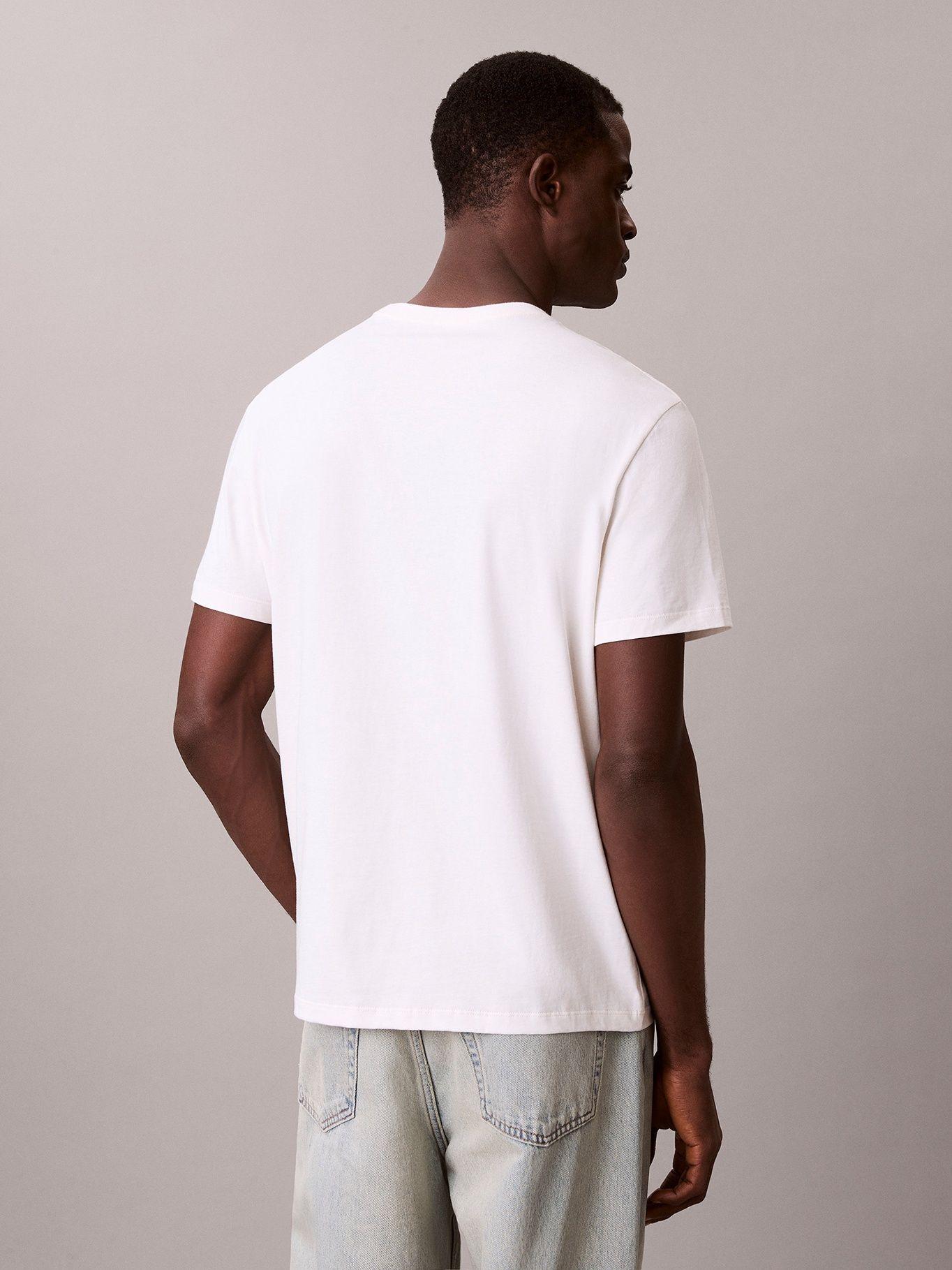 Polera con Logo Estampado Blanco Calvin Klein-2