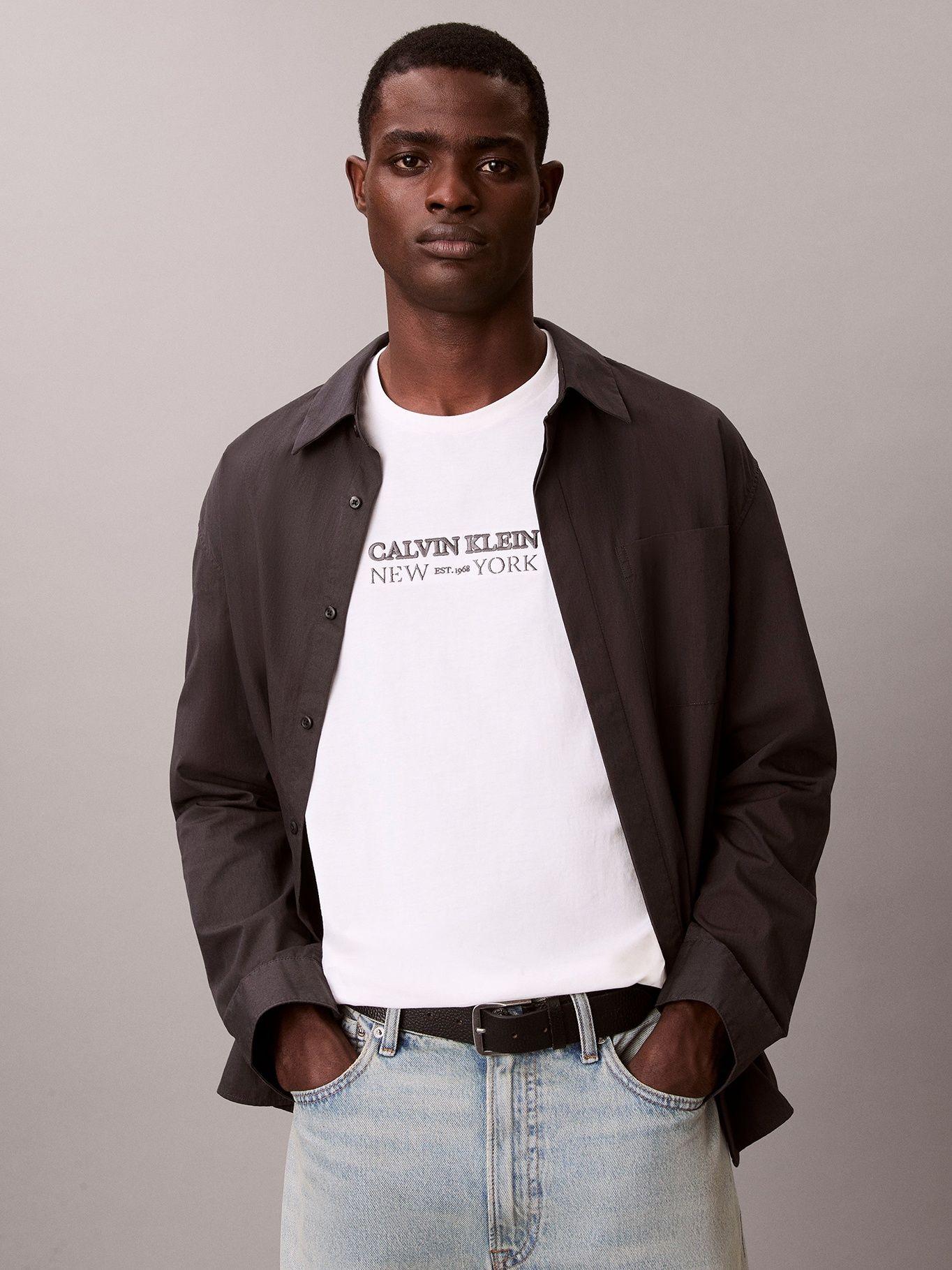 Polera con Logo Estampado Blanco Calvin Klein-3