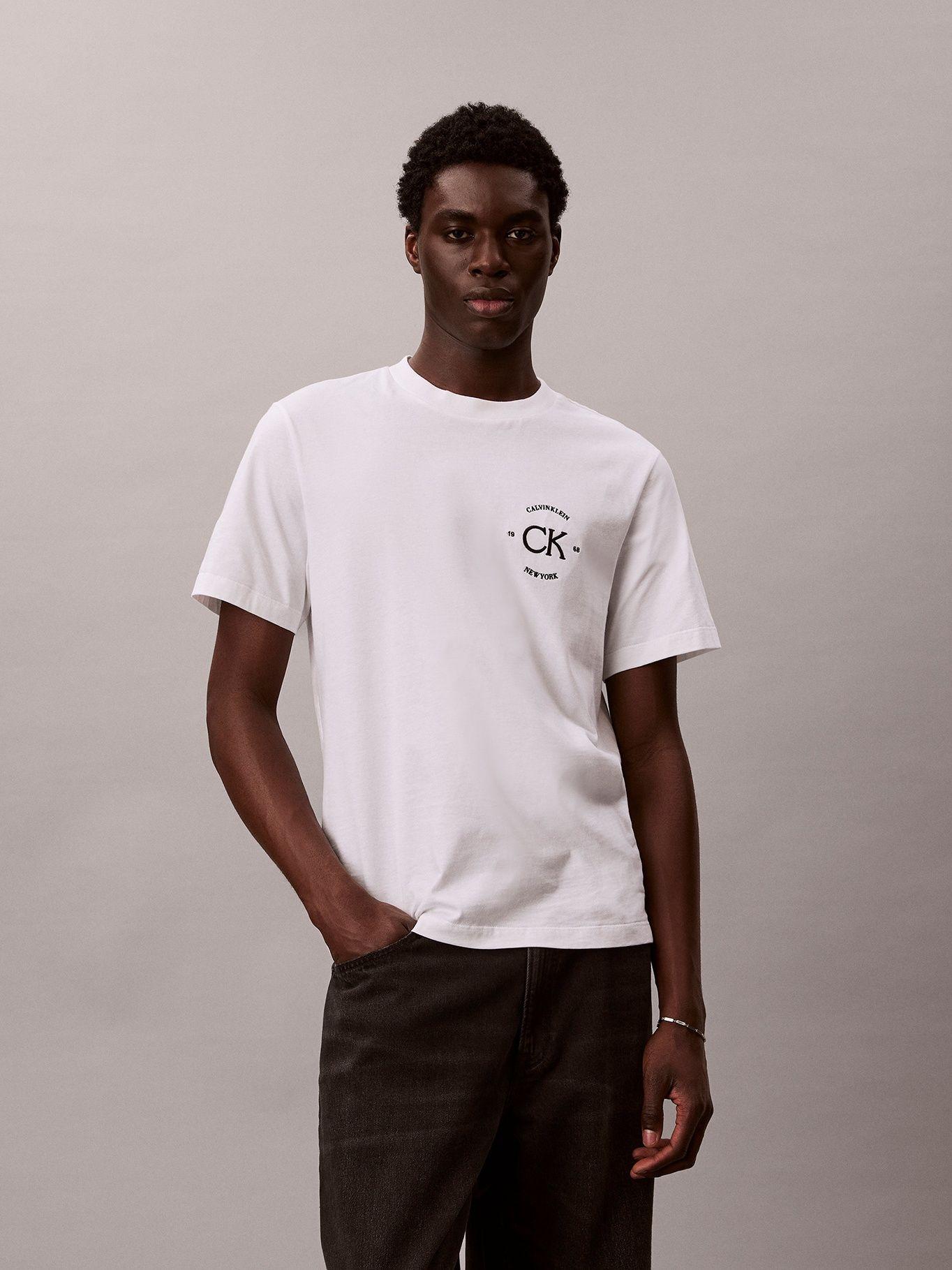 Polera con Estampado Gráfico Blanco Calvin Klein-0