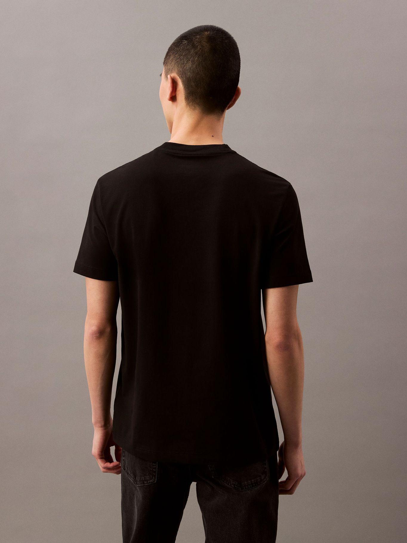Polera Regular con Logotipo Negro Calvin Klein-2