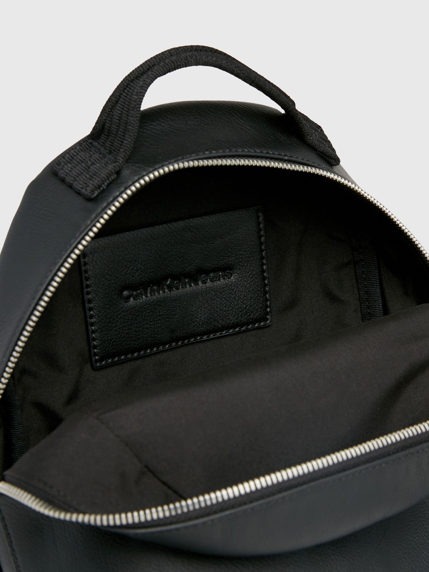 Mochila Ultralight Micro Negro Calvin Klein-3