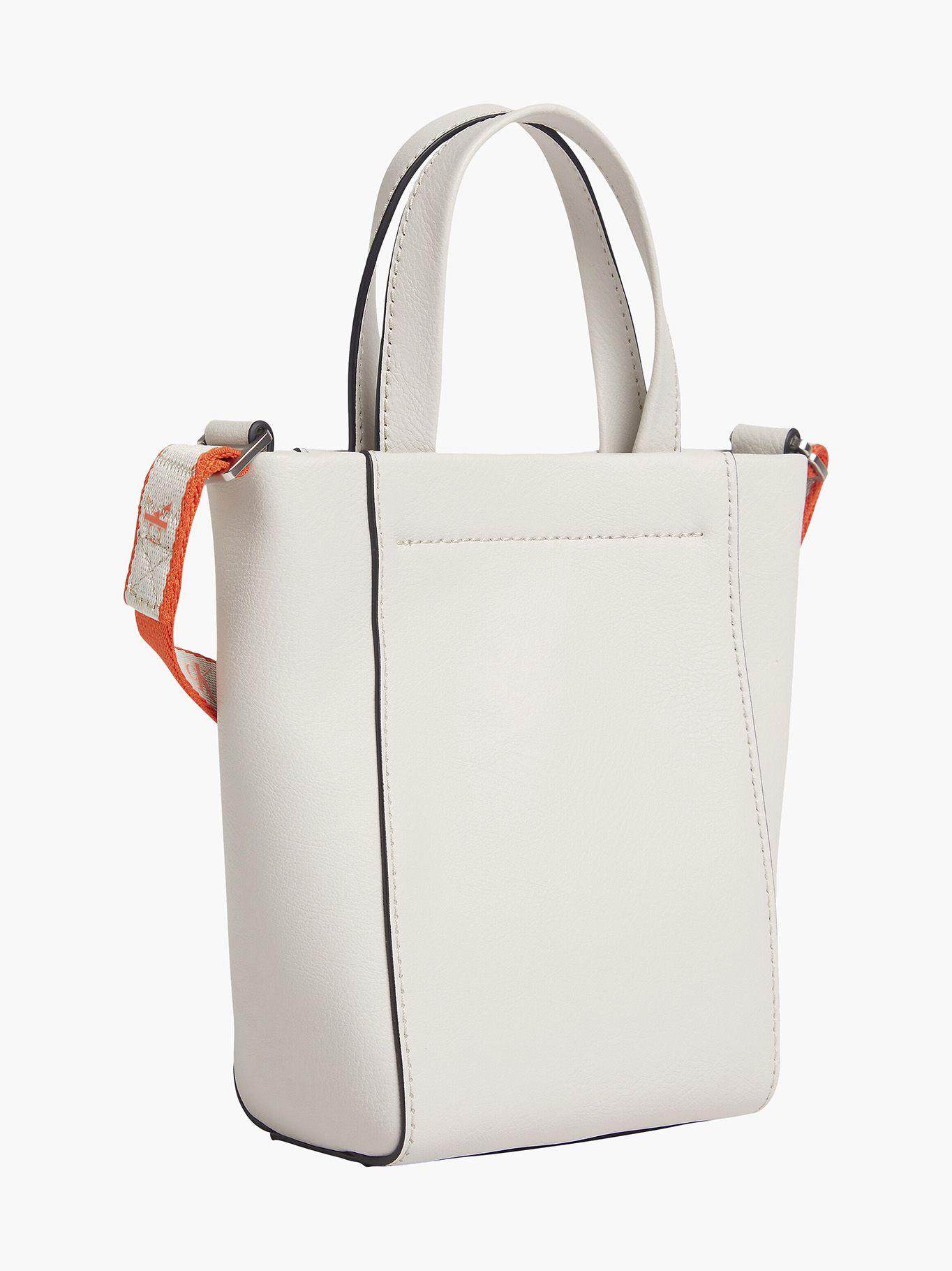 Cartera Ultralight 080 Beige Calvin Klein-1