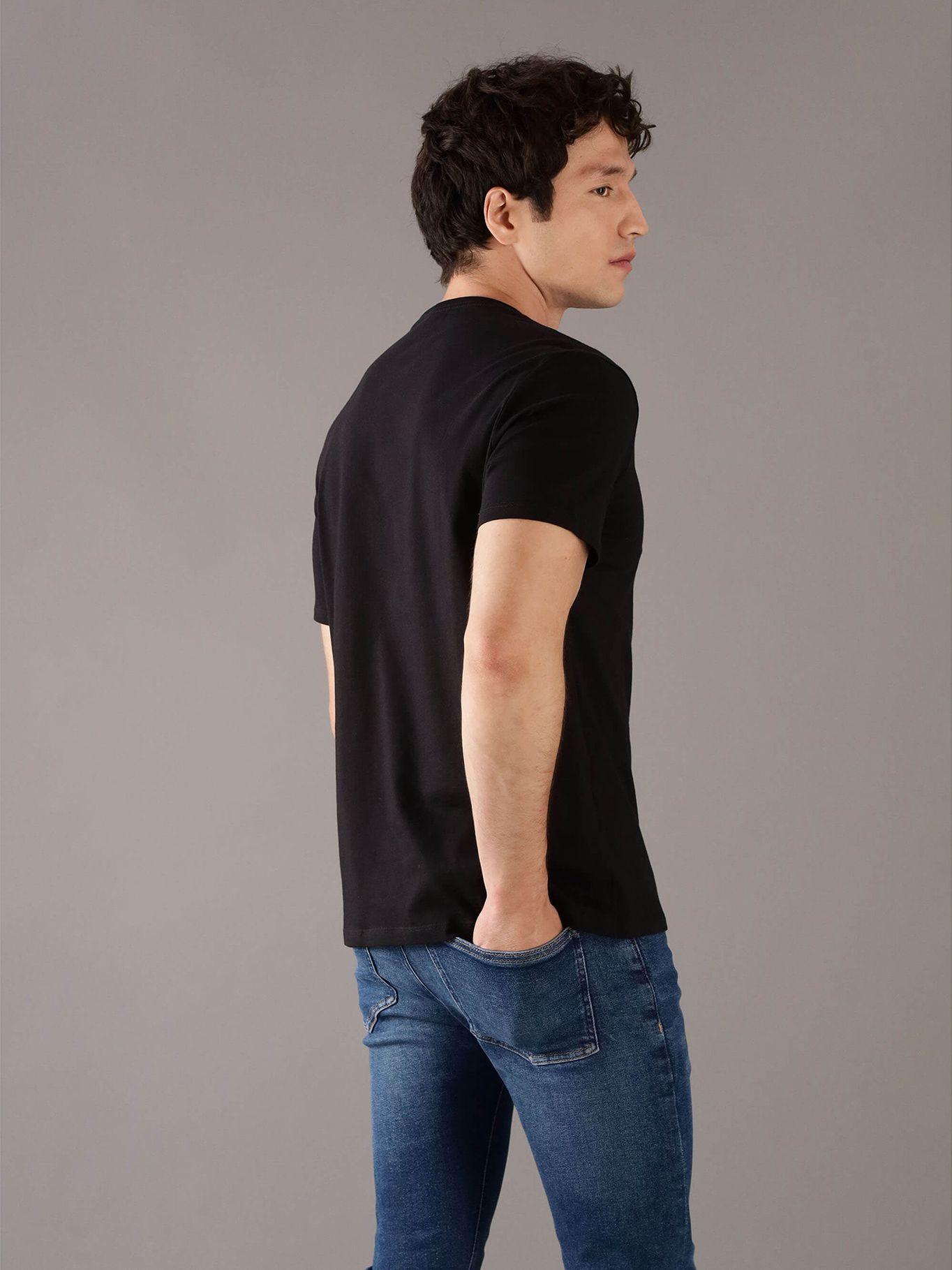 Polera Graphic Box Shine Negro Calvin Klein-2