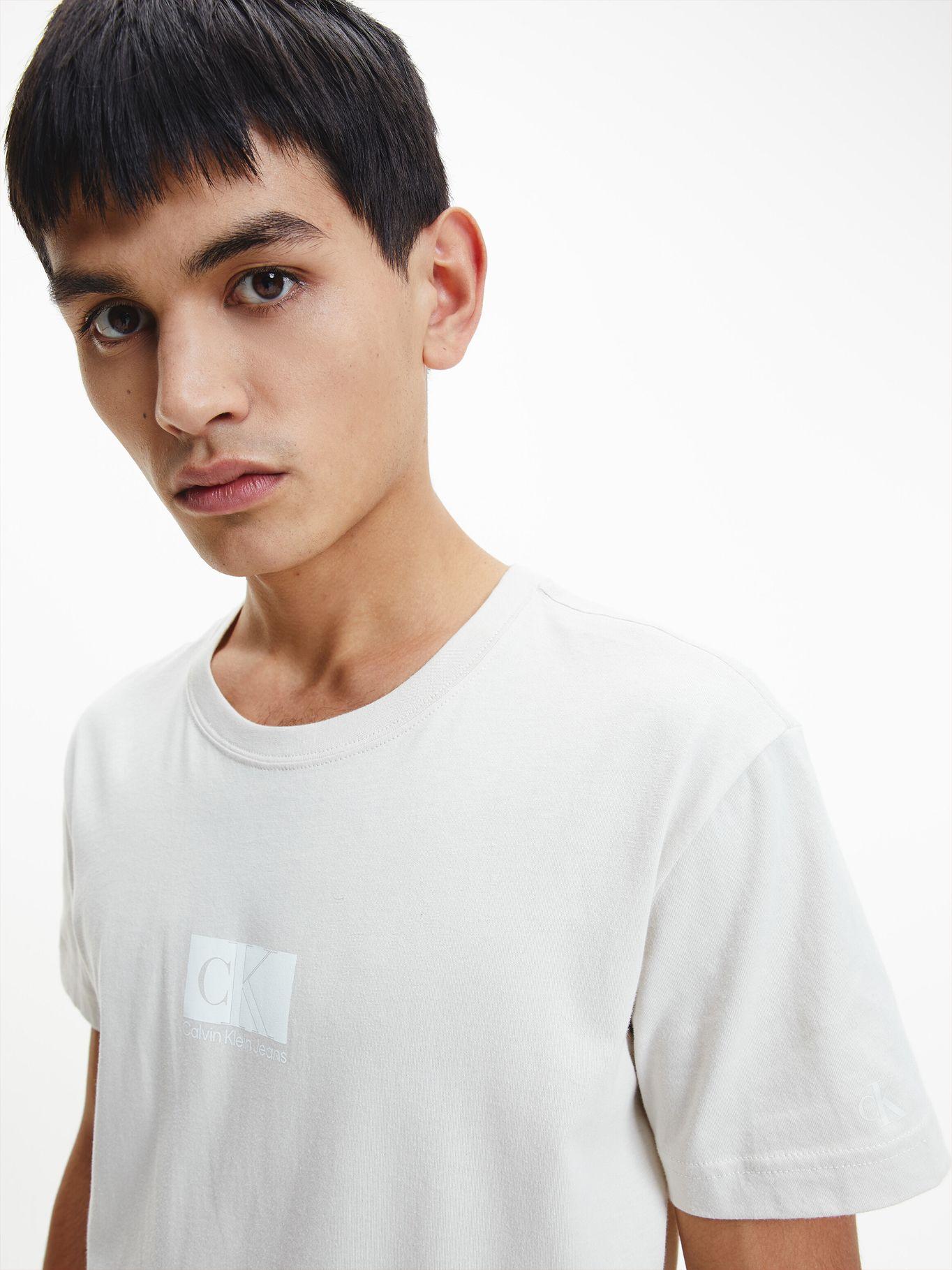 Polera Monogram Box Blanco 190 Calvin Klein-3