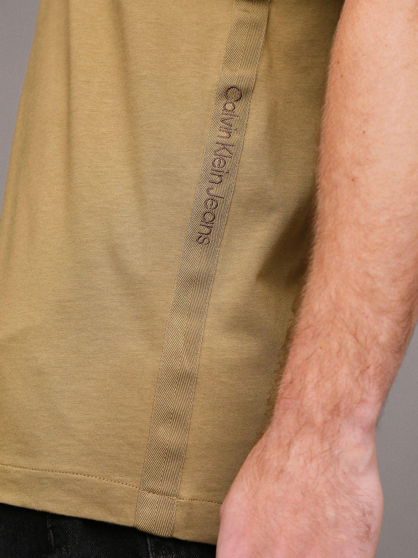 Polera Logo Tape Verde Calvin Klein-4