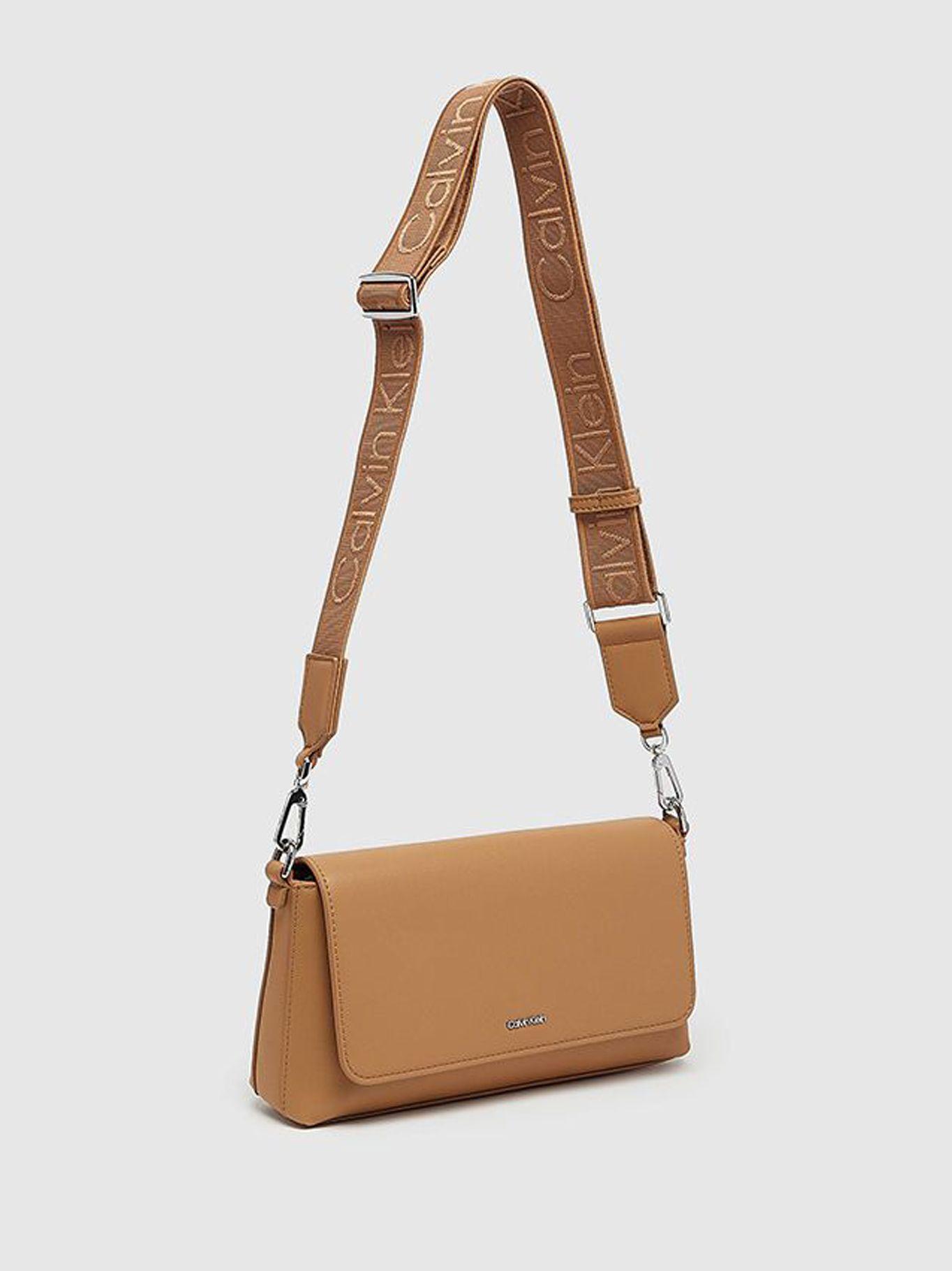 Cartera CK Must Convertible Café Calvin Klein-2