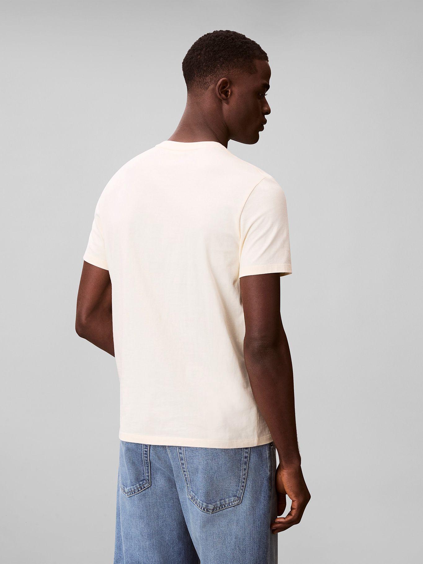 Polera Clásica con Monograma Crema Calvin Klein-2