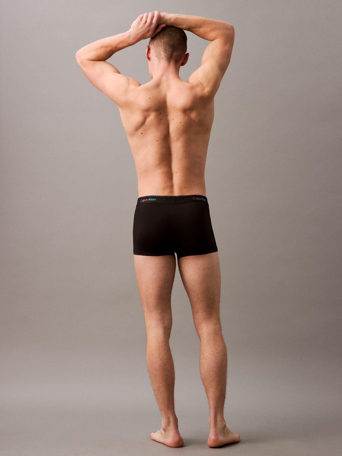 Bóxer Low Rise Trunk Micro Stretch Negro Calvin Klein-1