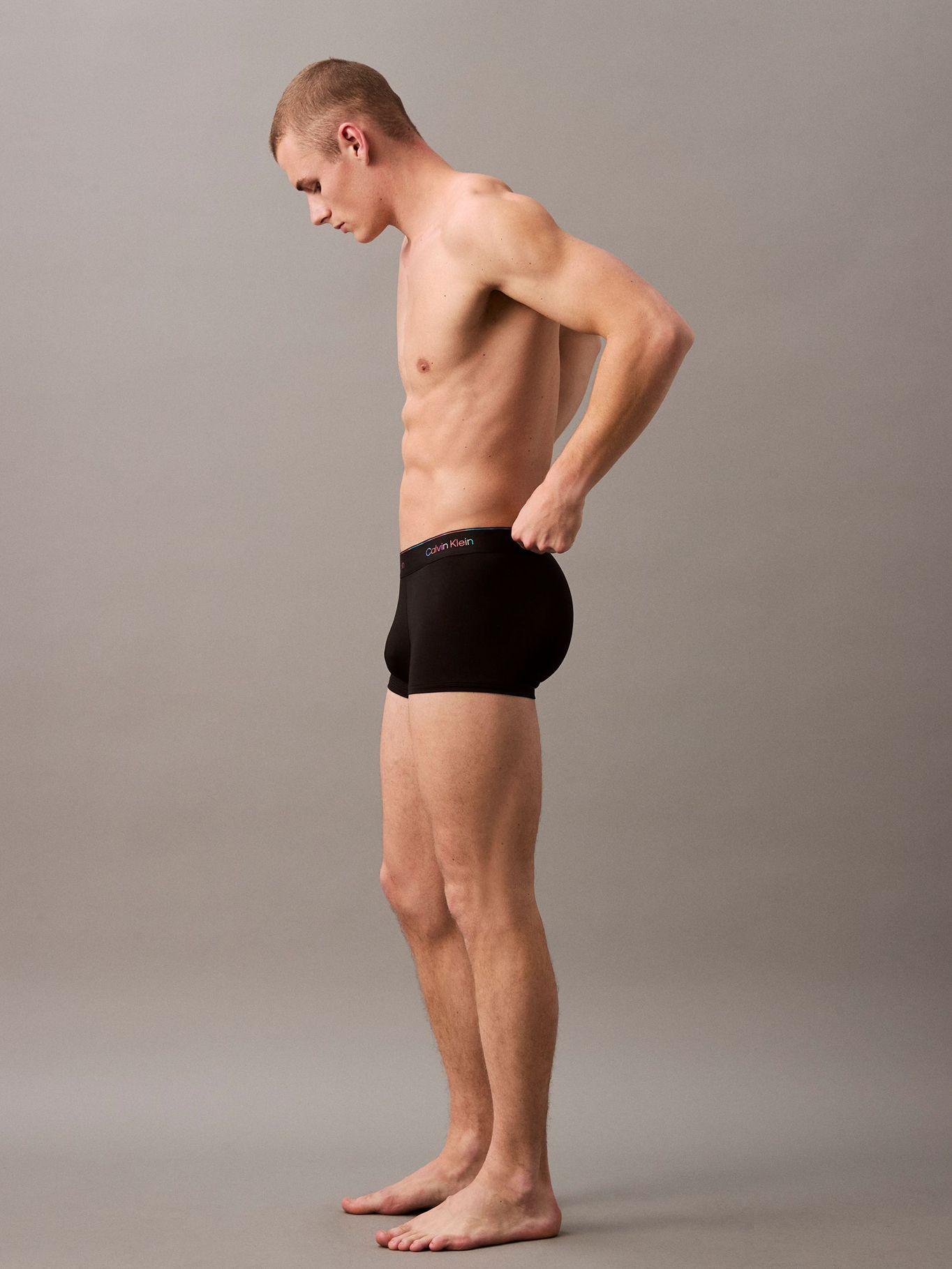 Bóxer Low Rise Trunk Micro Stretch Negro Calvin Klein-3