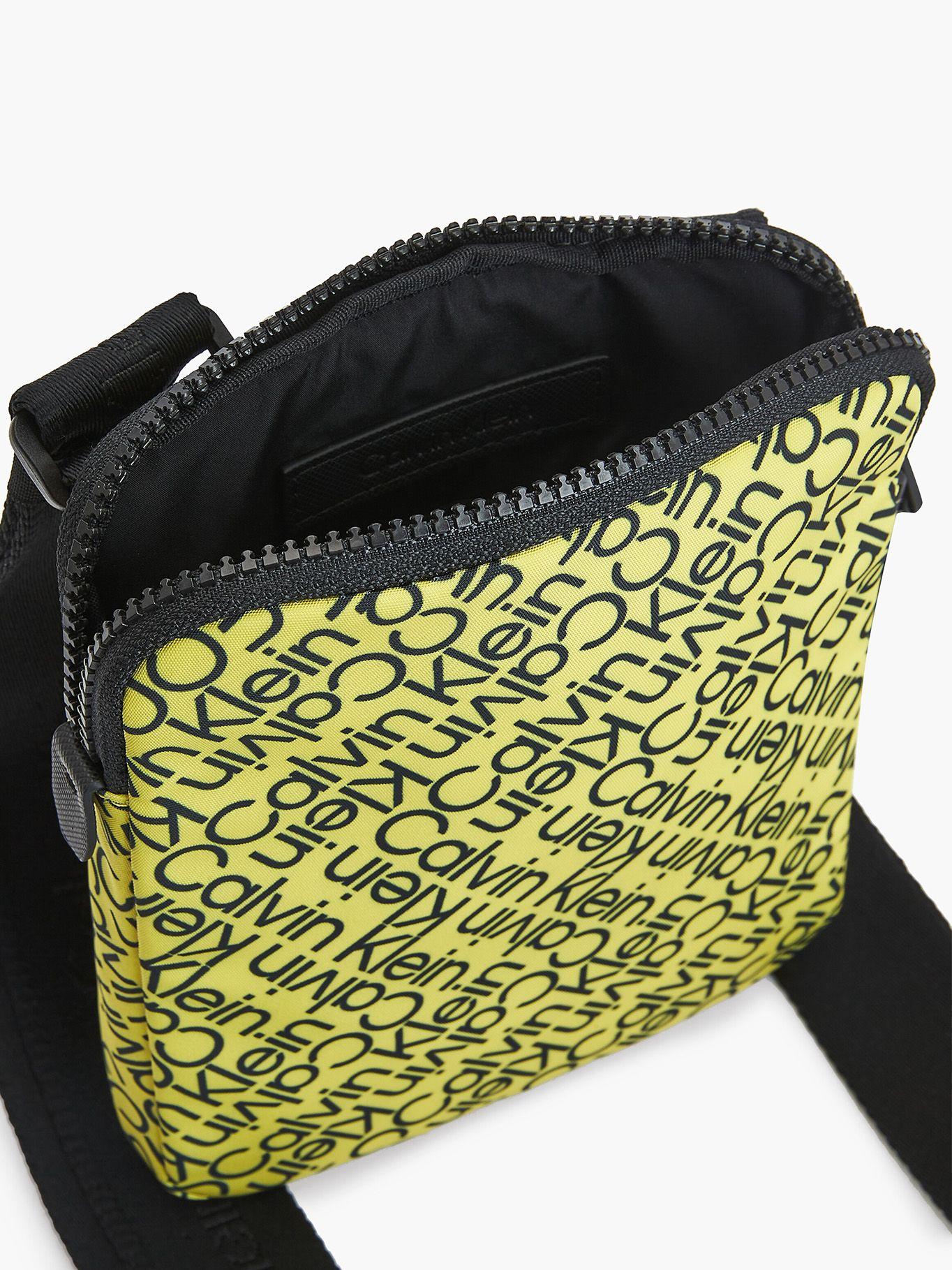 Messenger Ck Code Flatpack Amarillo Calvin Klein-2