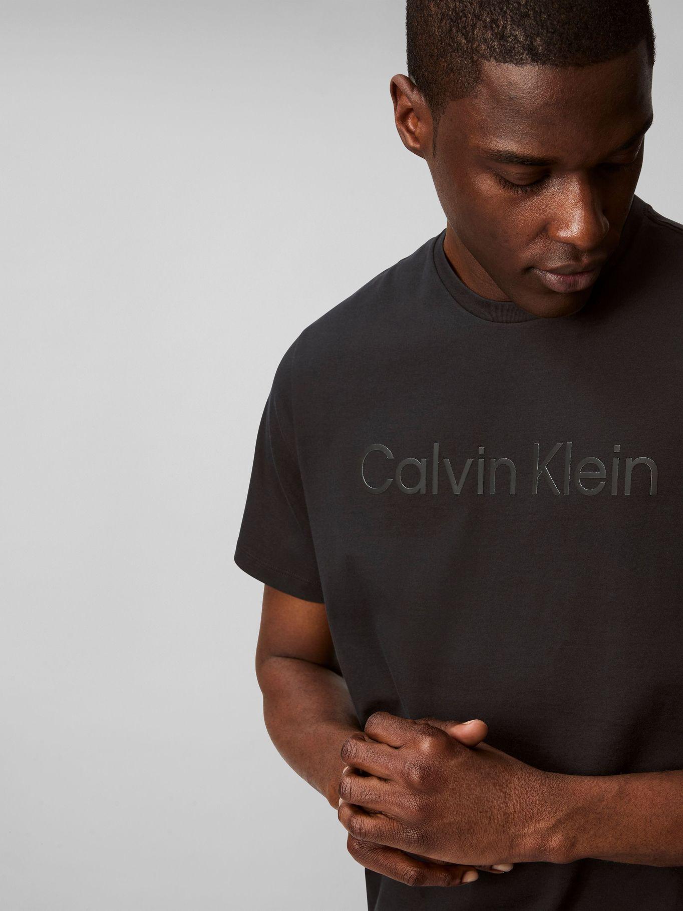 Polera con Logotipo Tonal Negro Calvin Klein-3