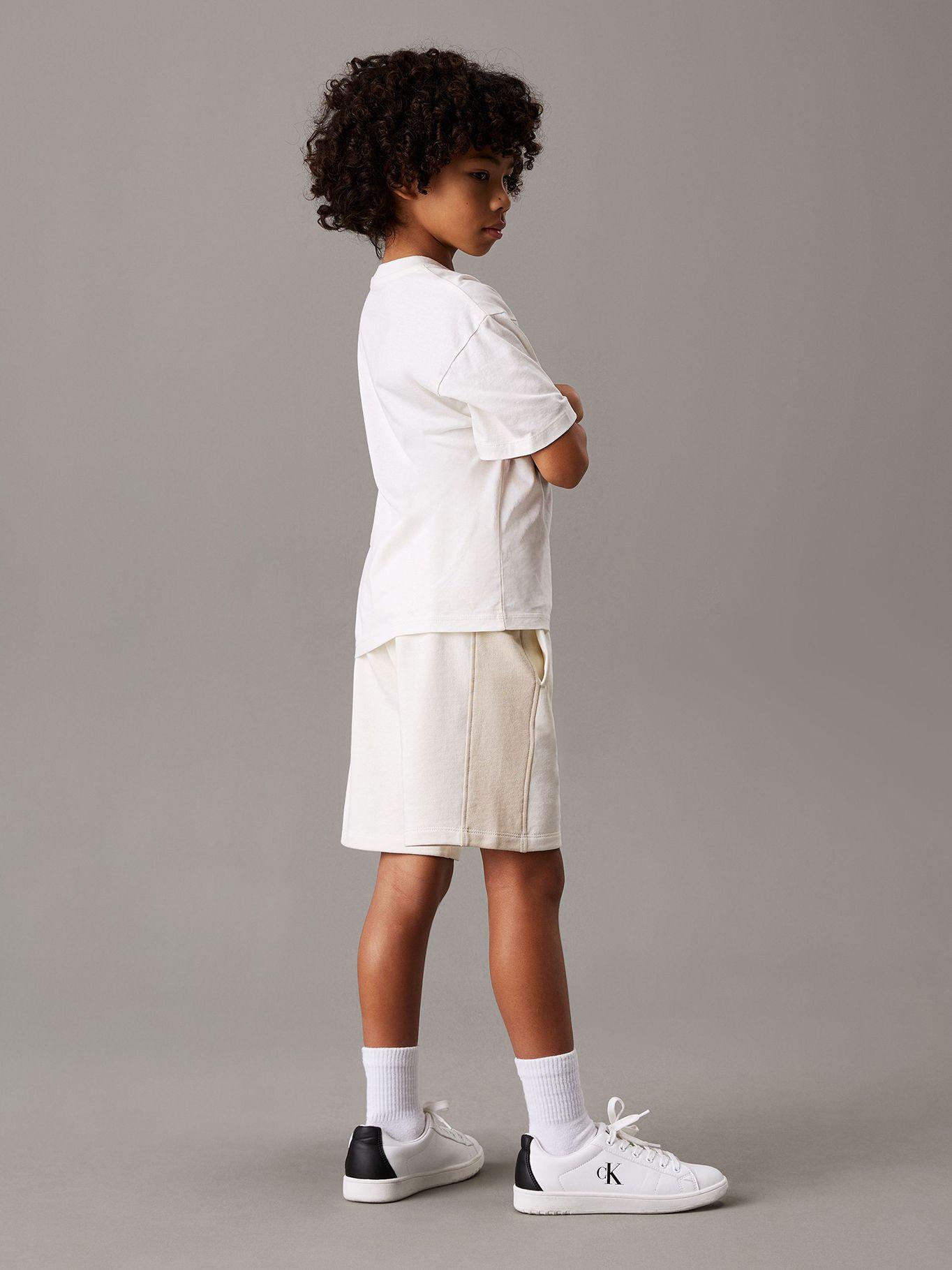 Short Niño Color Block Relaxed Beige Calvin Klein-1