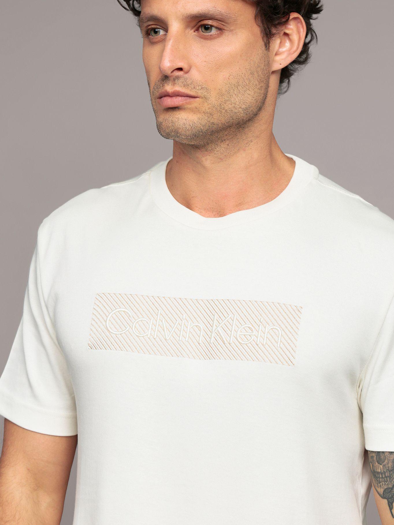 Polera con Bordado Texturizado Blanco Calvin Klein-4