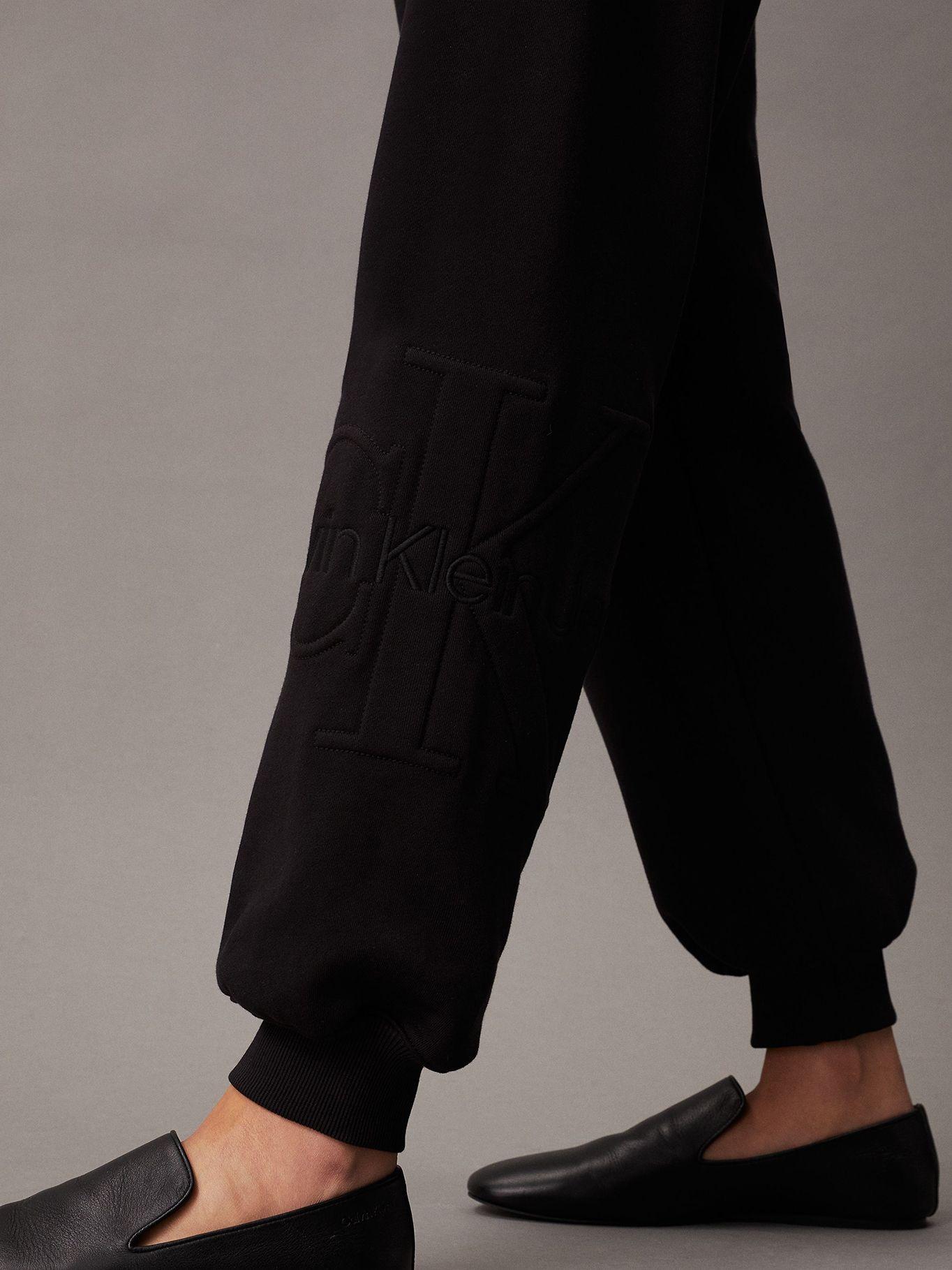 Jogger Premium Monologo Jog Pant Negro Calvin Klein-3