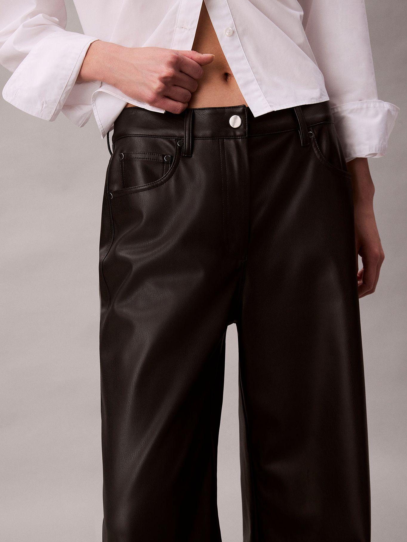 Pantalón Efecto Cuero Pierna Ancha Negro Calvin Klein-2