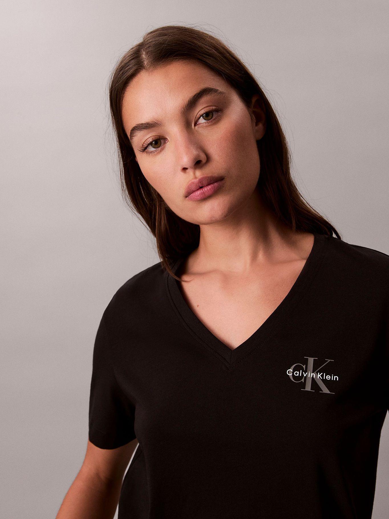 Pack de 2 Poleras con Cuello En V Negro Calvin Klein-5