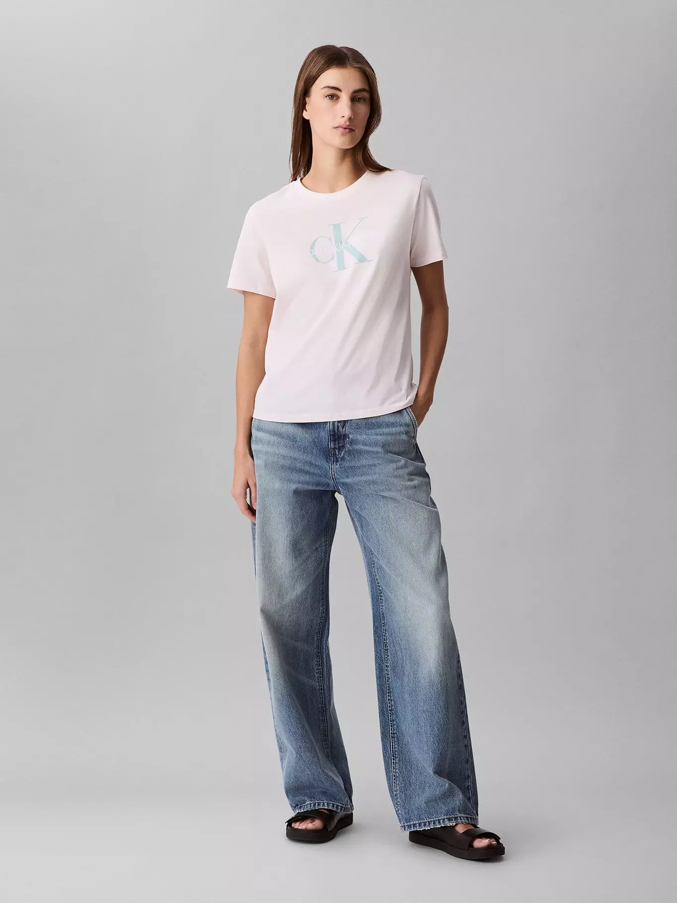 Polera Clásica con Logo Blanco Calvin Klein-1