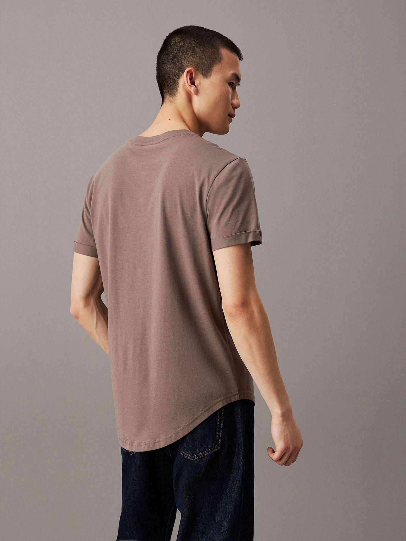Polera Badge Turn Up Café Calvin Klein-2