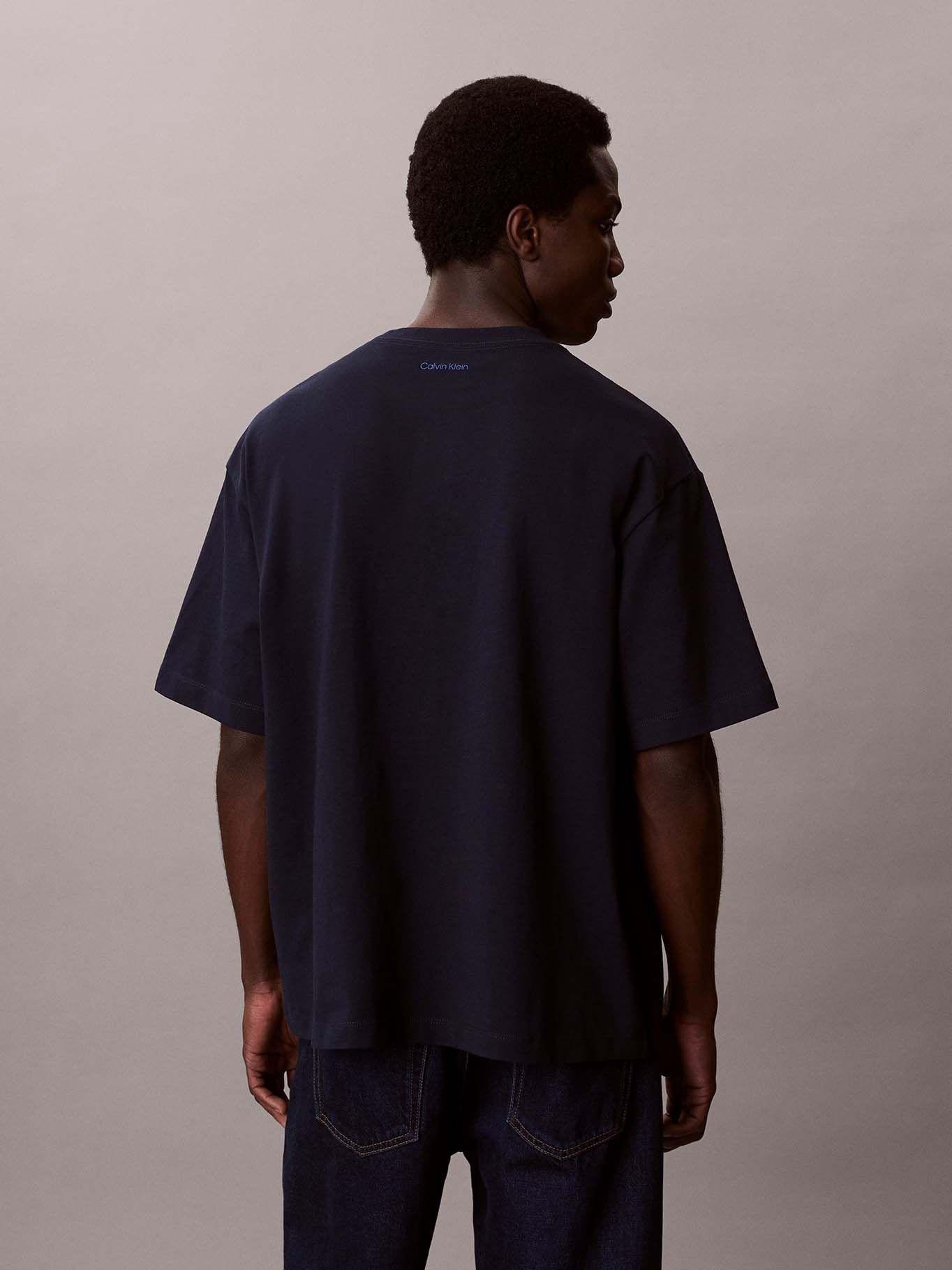 Polera con Gráfico de Emblema Azul Calvin Klein-2