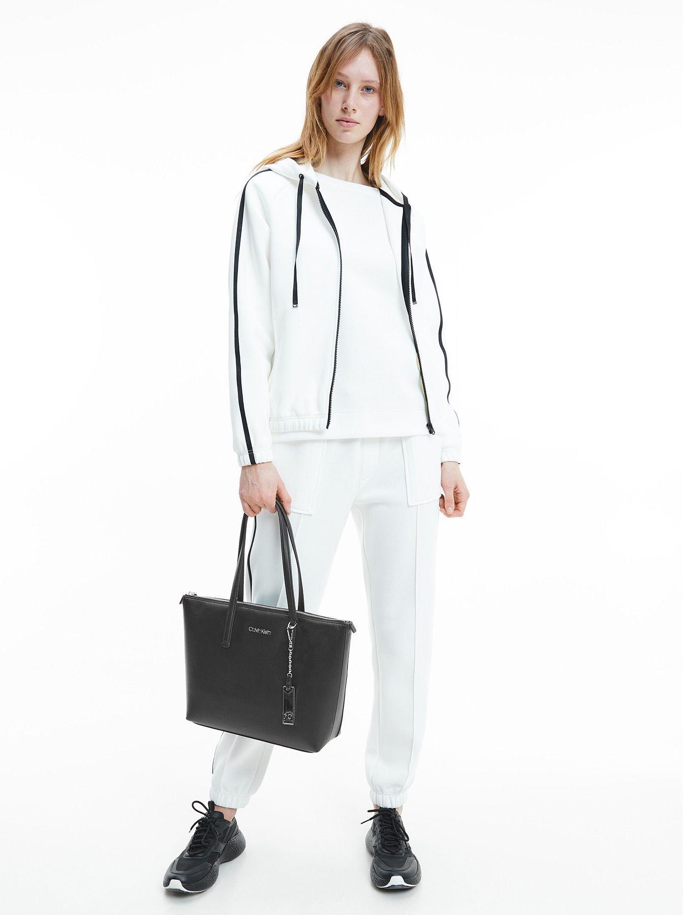 Cartera Tote Ck Must Negro 283 Calvin Klein-4