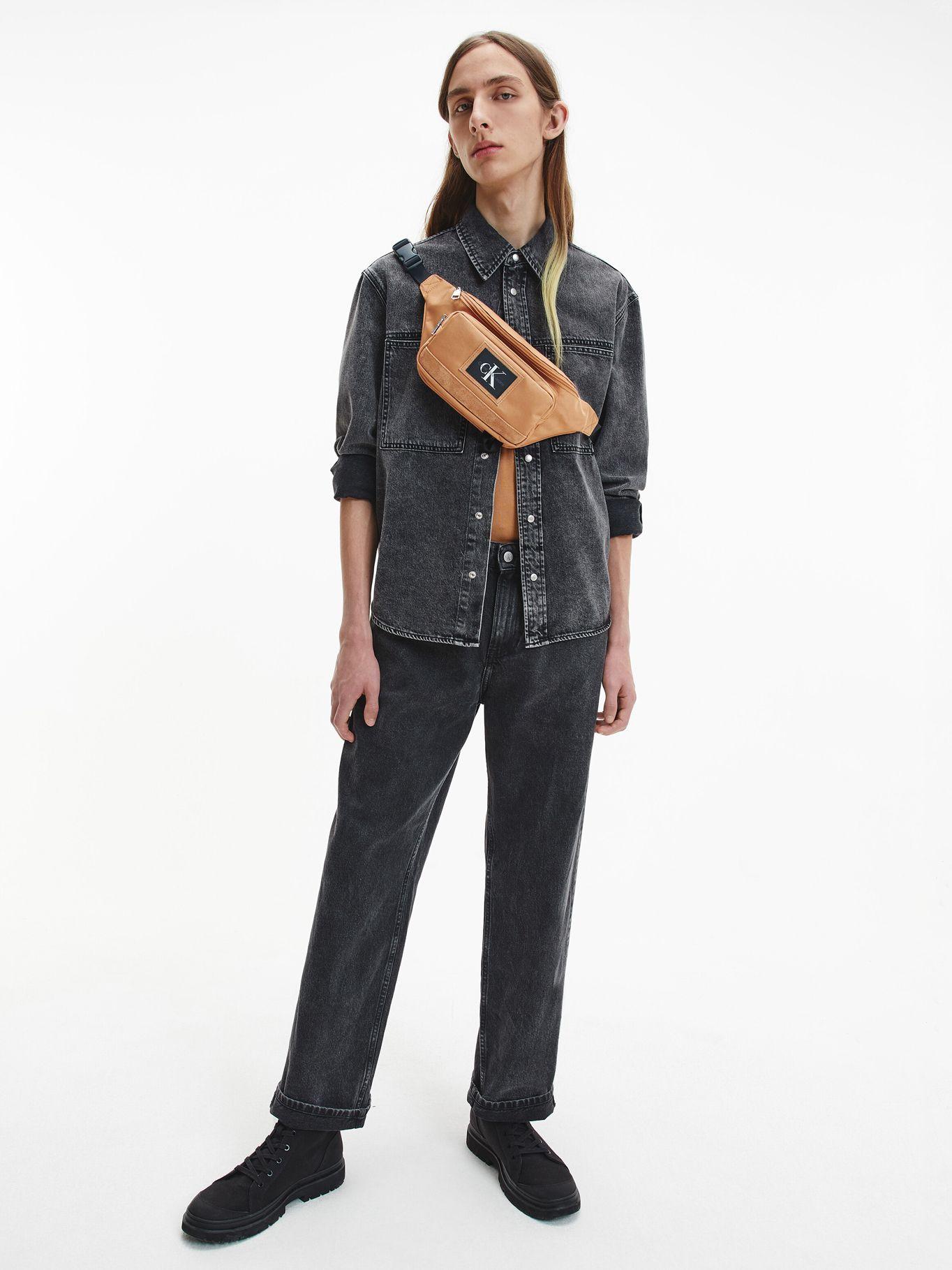 Banano CKJ Essentials Café Calvin Klein-3