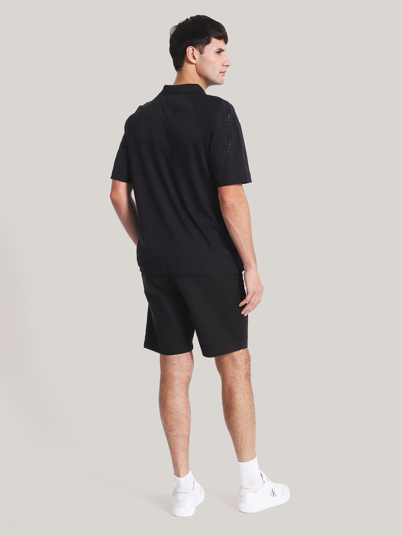 Polo Tonal Debossed Negro Calvin Klein-2