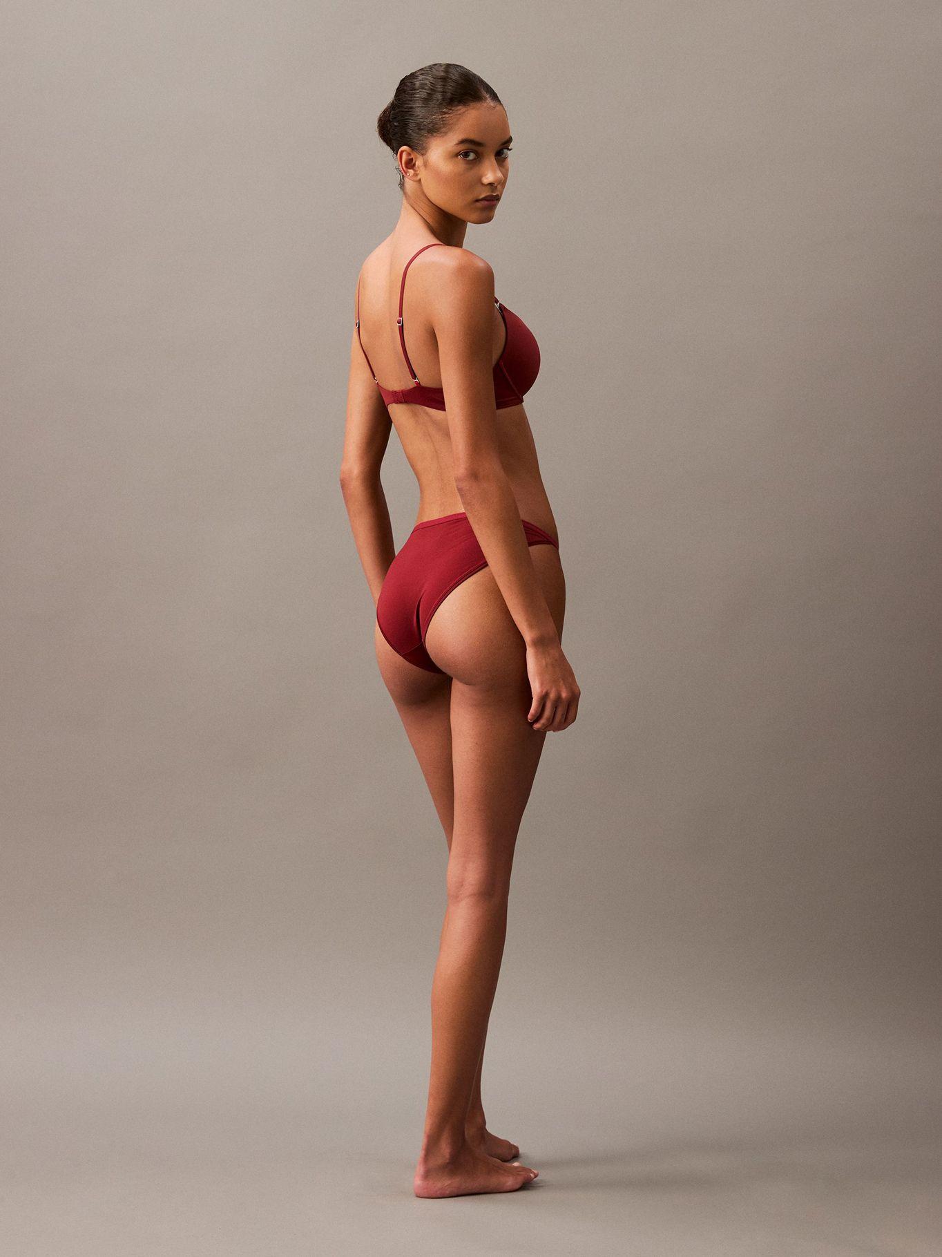 Calzón Bikini Stretch String Micro Rojo Calvin Klein-2