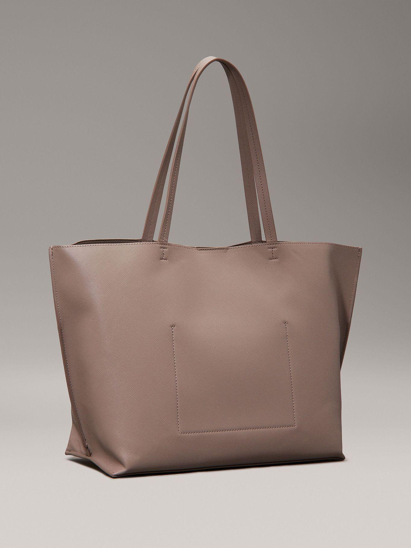 Cartera Tote CK Linear Beige Calvin Klein-4