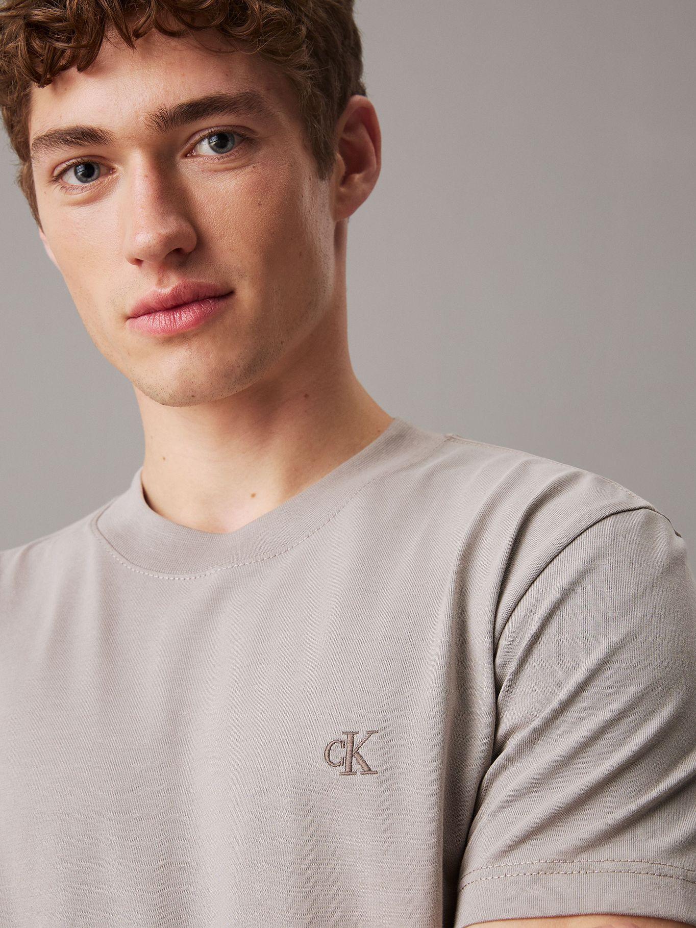 Polera regular de punto pesado Gris Calvin Klein-3