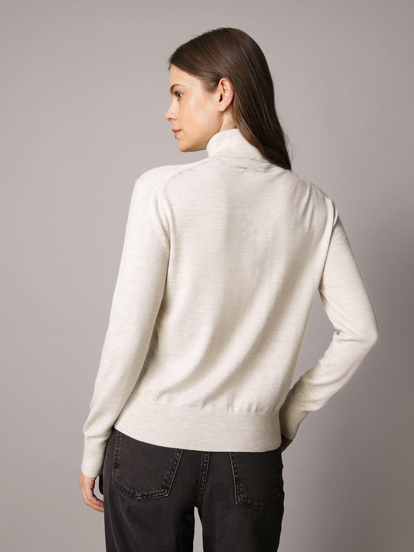 Sweater De Cuello Alto y Lana Merino Beige Calvin Klein-2