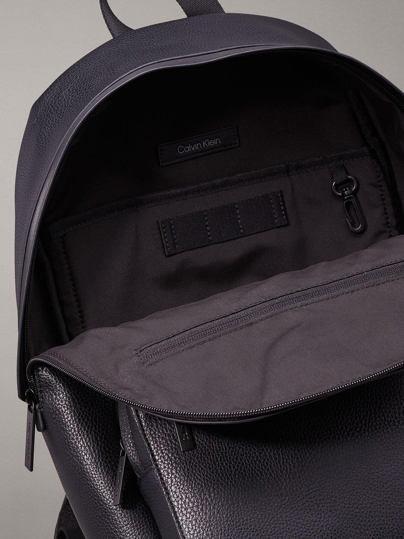 Mochilas CK Must Negro Calvin Klein-2
