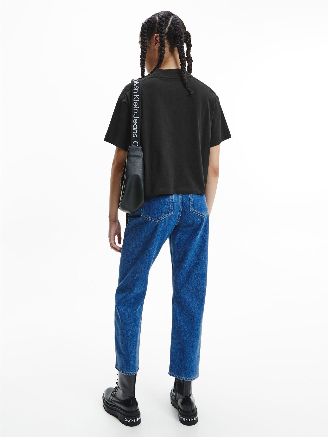 Polera Repeat Logo Negro Calvin Klein-2