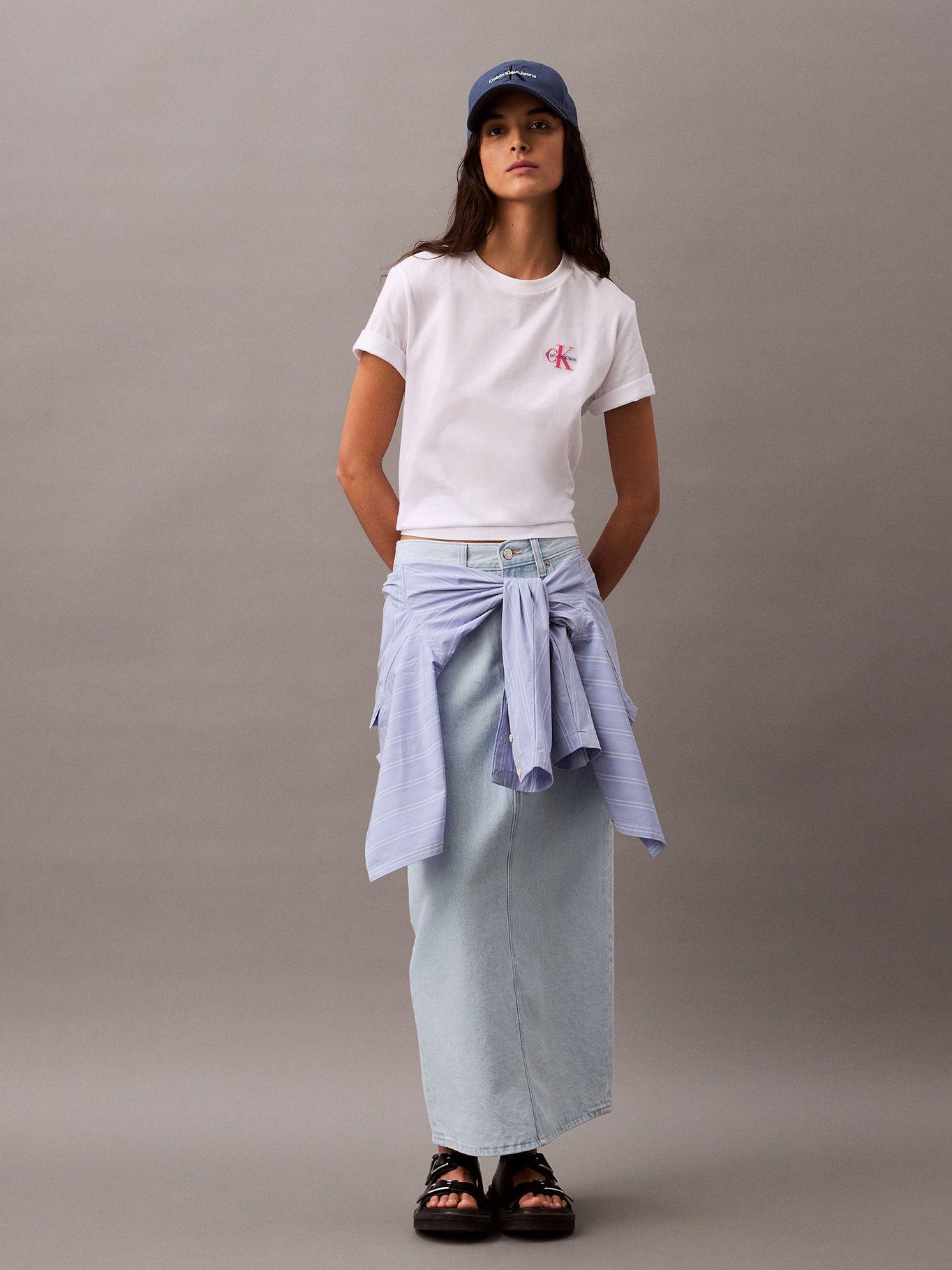 Polera Clásica con Logotipo Blanco Calvin Klein-1