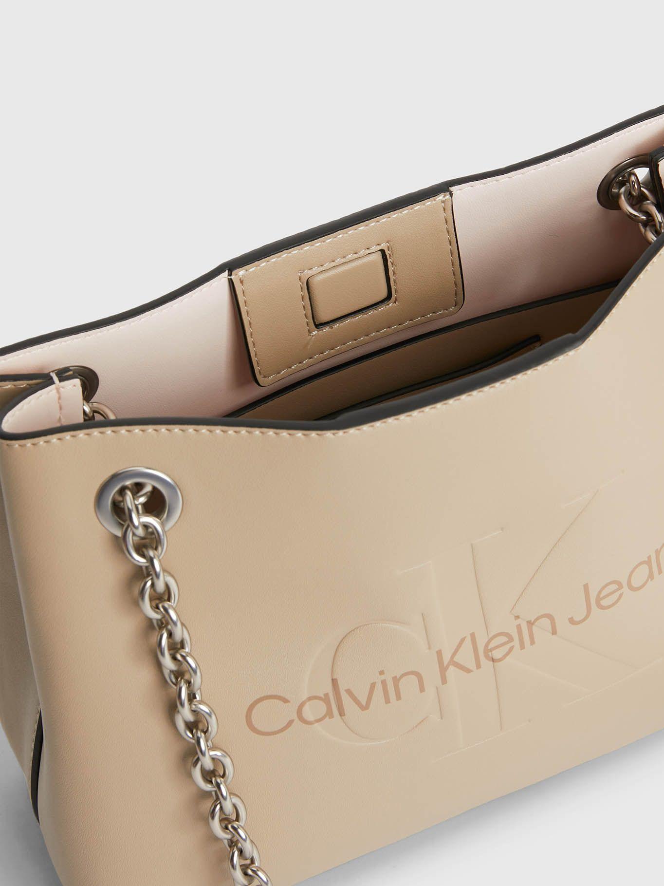 Bolso de hombro convertible Beige Calvin Klein-4