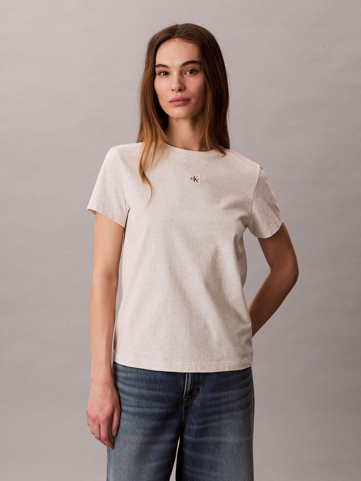 Polera Classic Fit Etiqueta Tejida Beige Calvin Klein-0