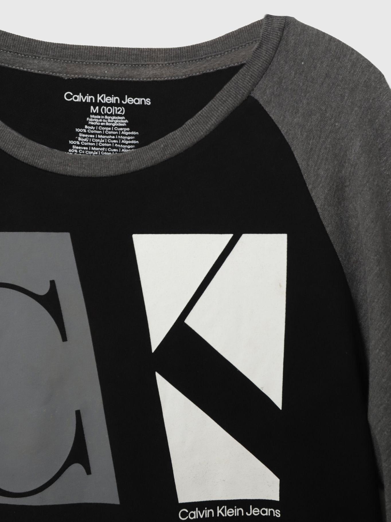 Polera Niño Split Block Negro Calvin Klein-2