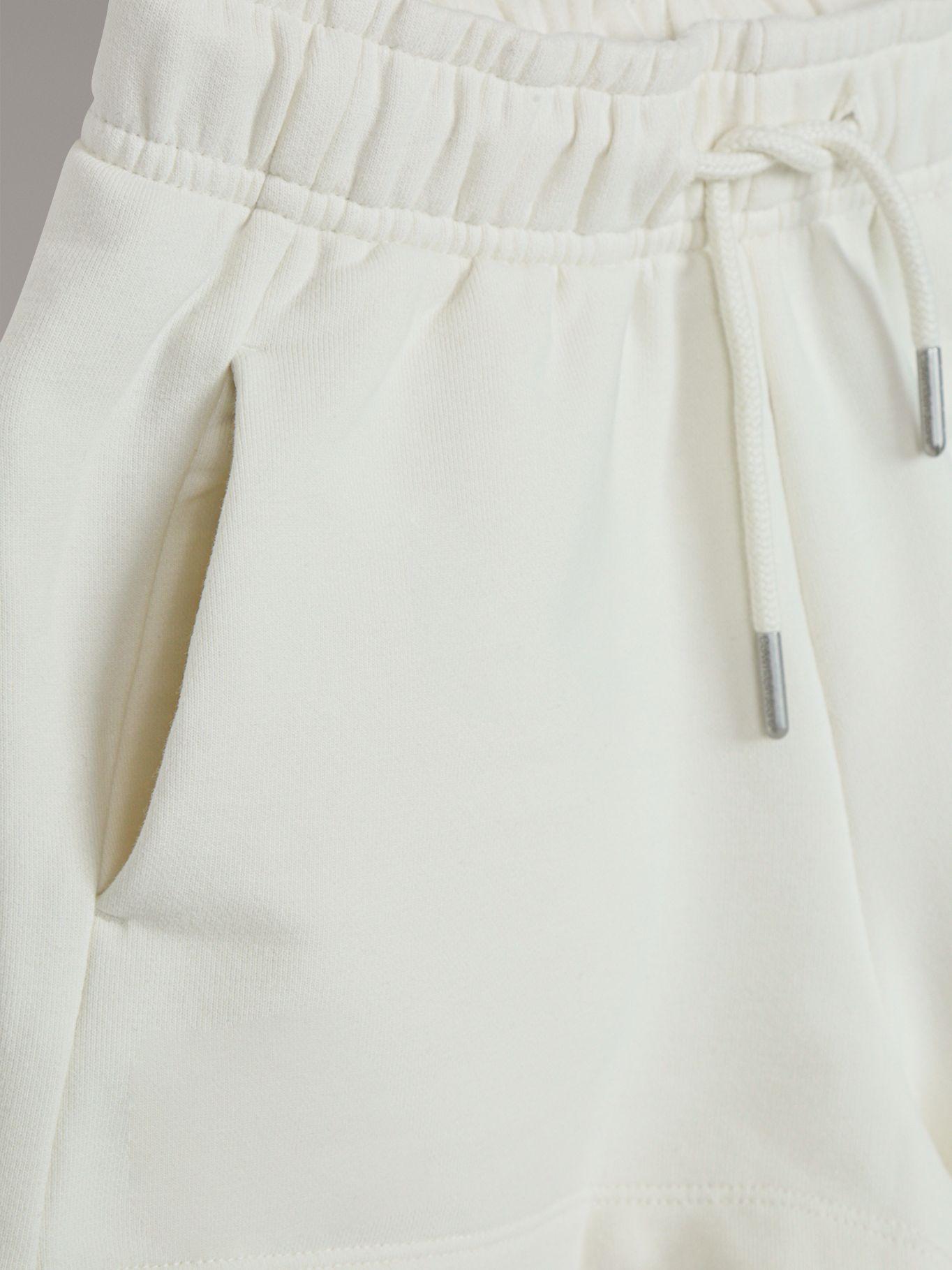 Short Niña Script Logo Blanco Calvin Klein-3