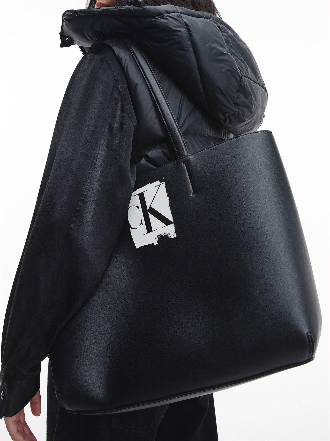 Cartera Sculpted Shopper Ck Box Negro Calvin Klein-3