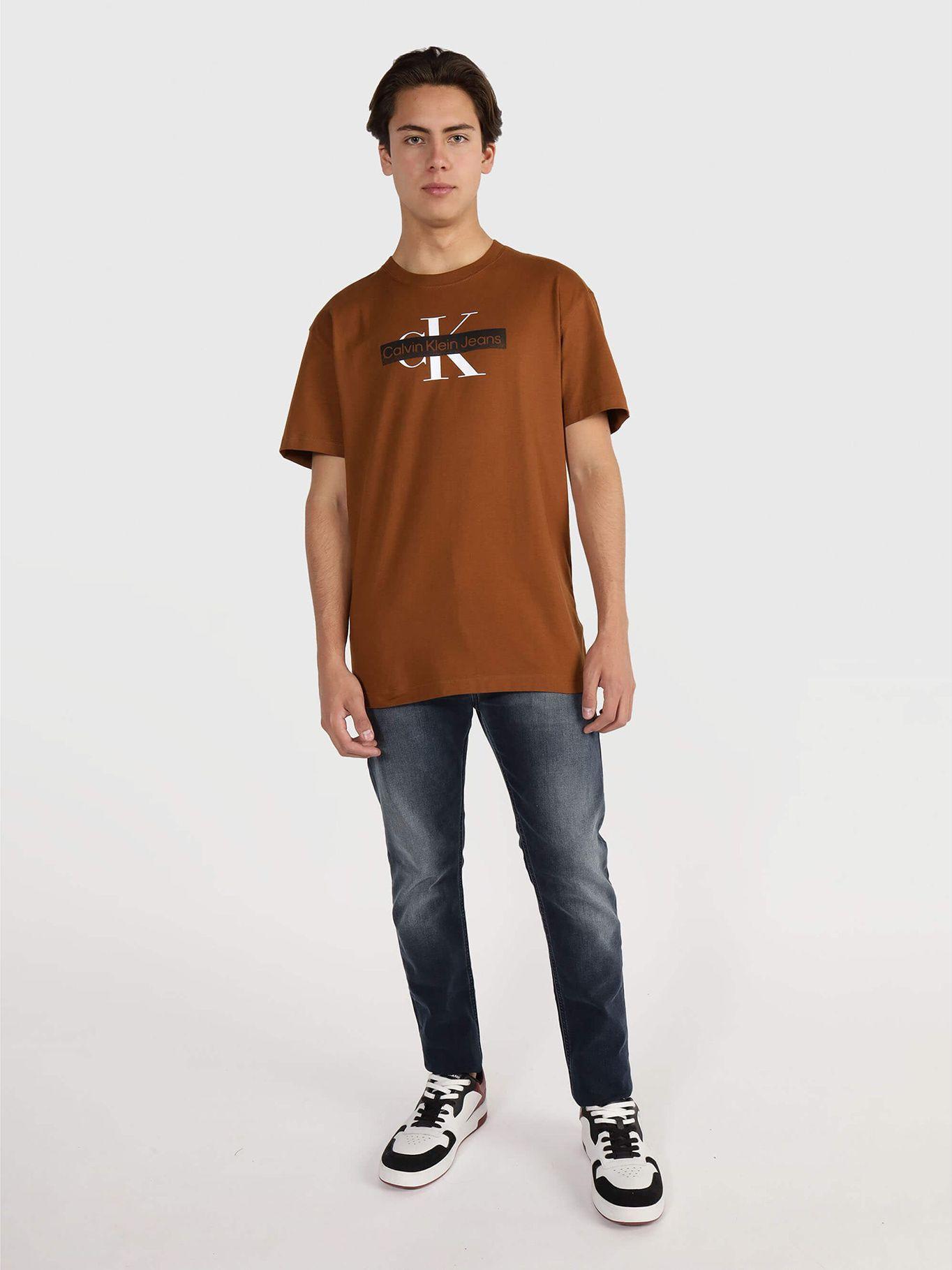 Polera Monologo Stencil Café Calvin Klein-1
