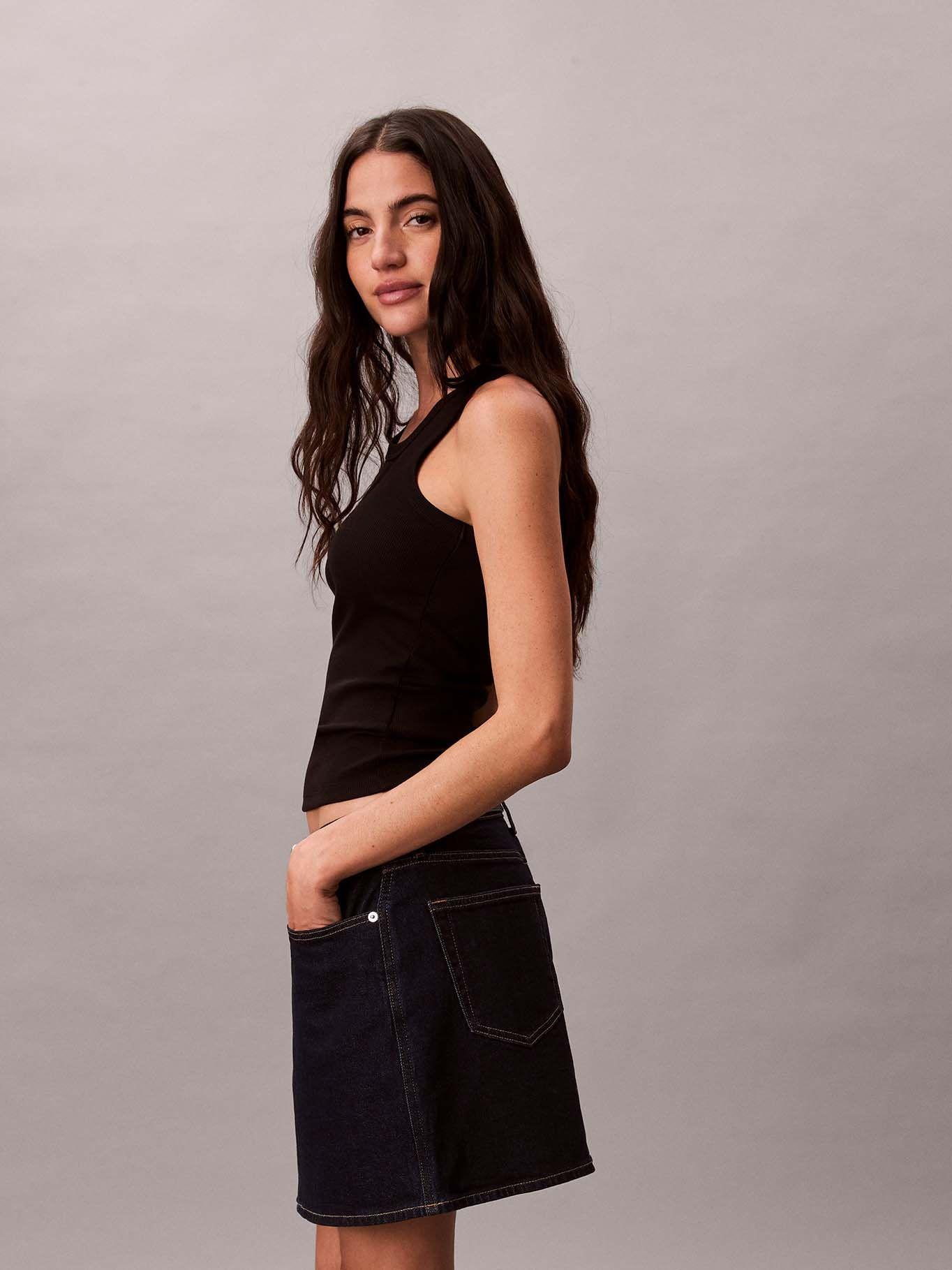 Polera sin Mangas Logo NYC Negro Calvin Klein-3