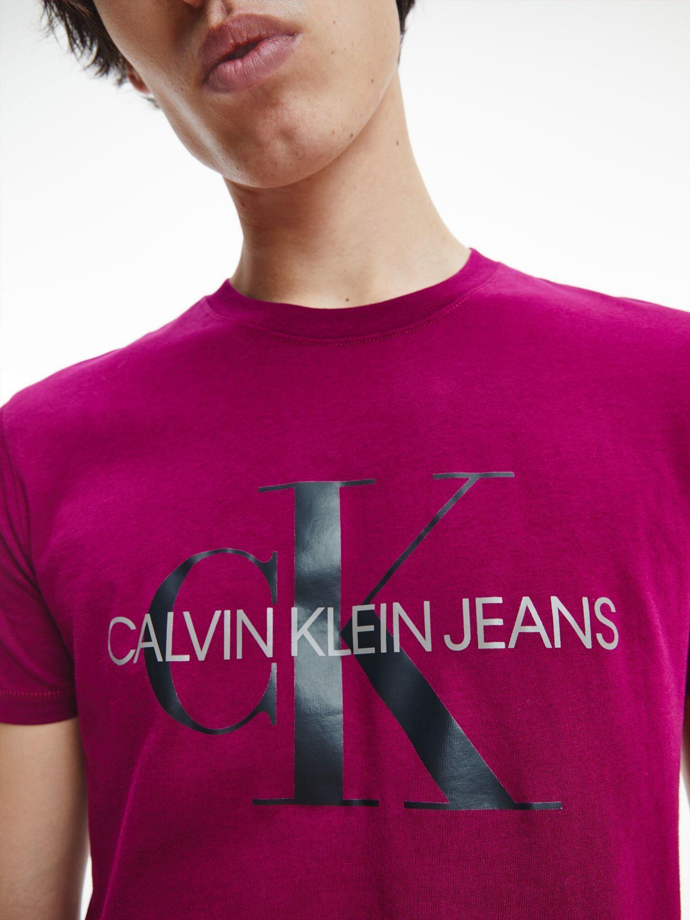 Polera Monogram Burdeo Calvin Klein Hombre-2