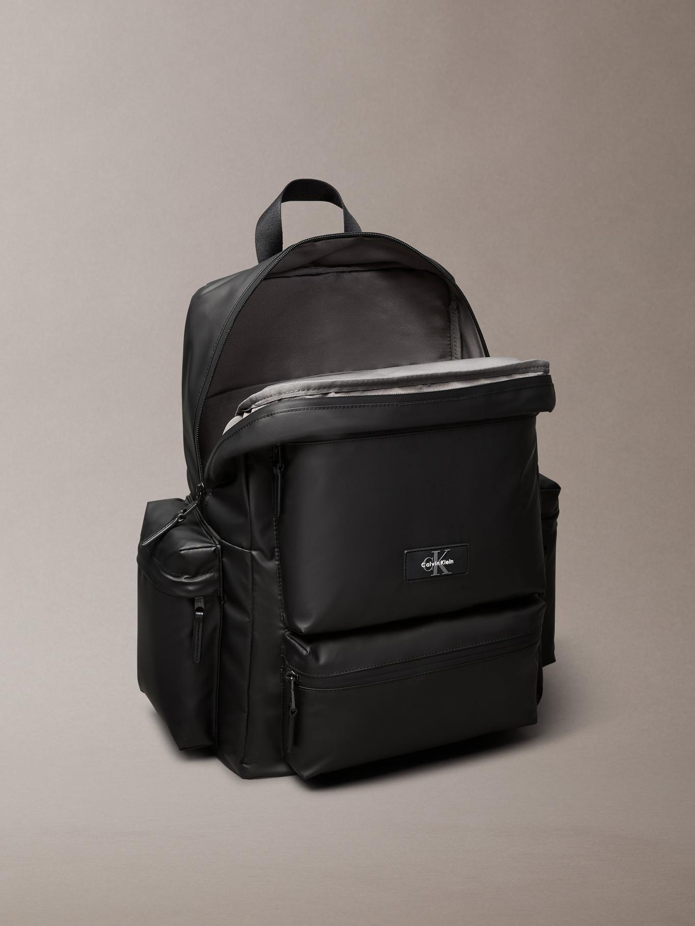 Mochila con Bolsillos Utilitarios Negro Calvin Klein-2