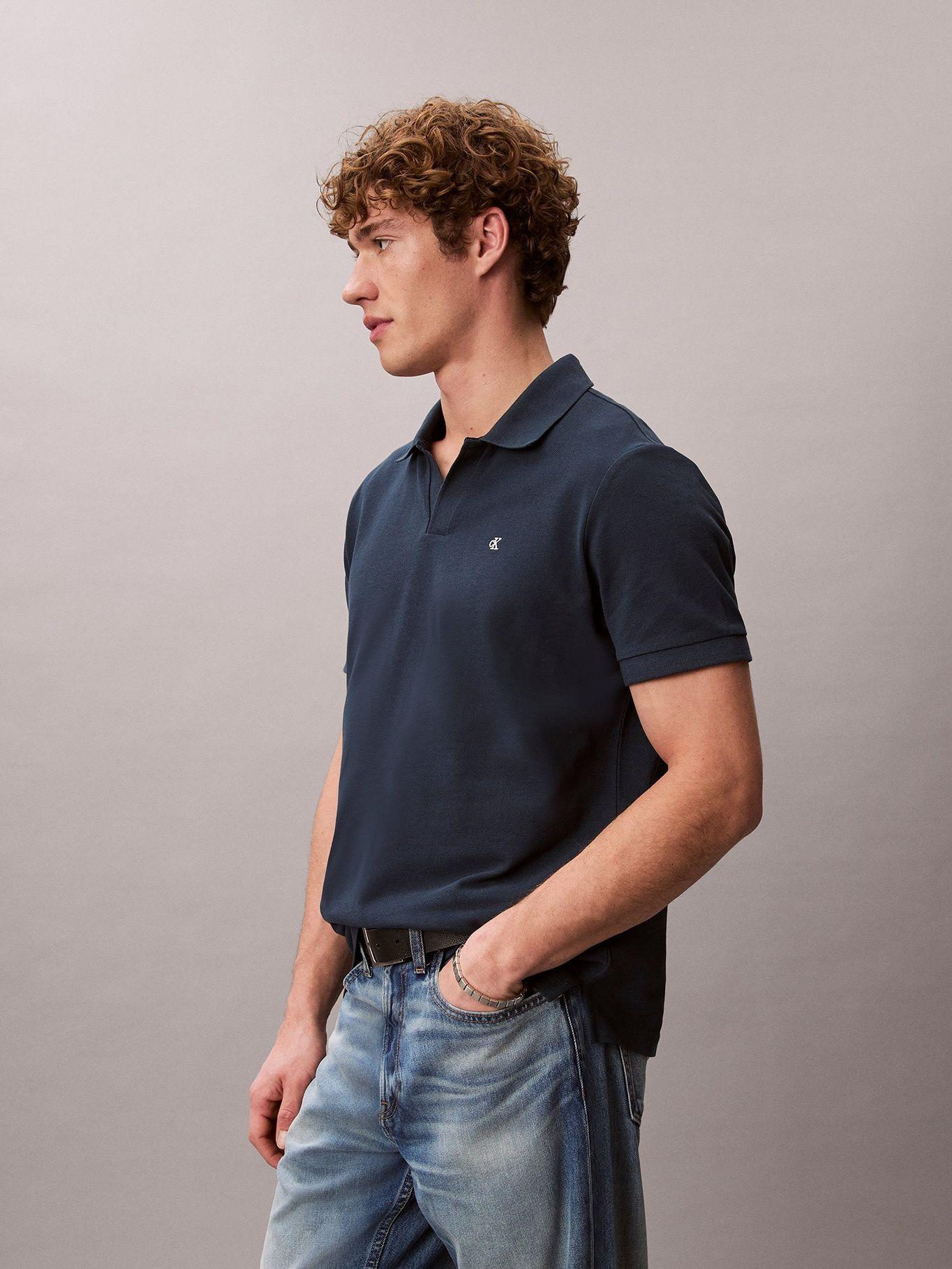 Polo Casual Piqué con Cuello Abierto Azul Calvin Klein-3