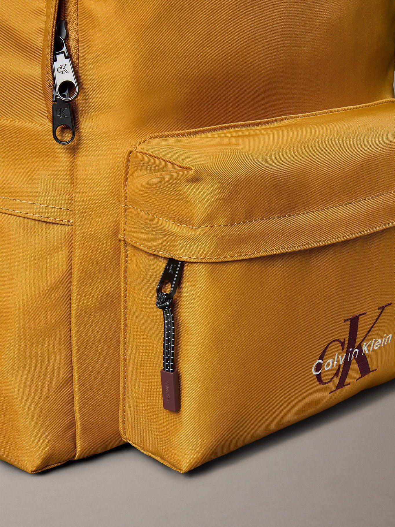 Mochila Redonda Bold Mostaza Calvin Klein-3