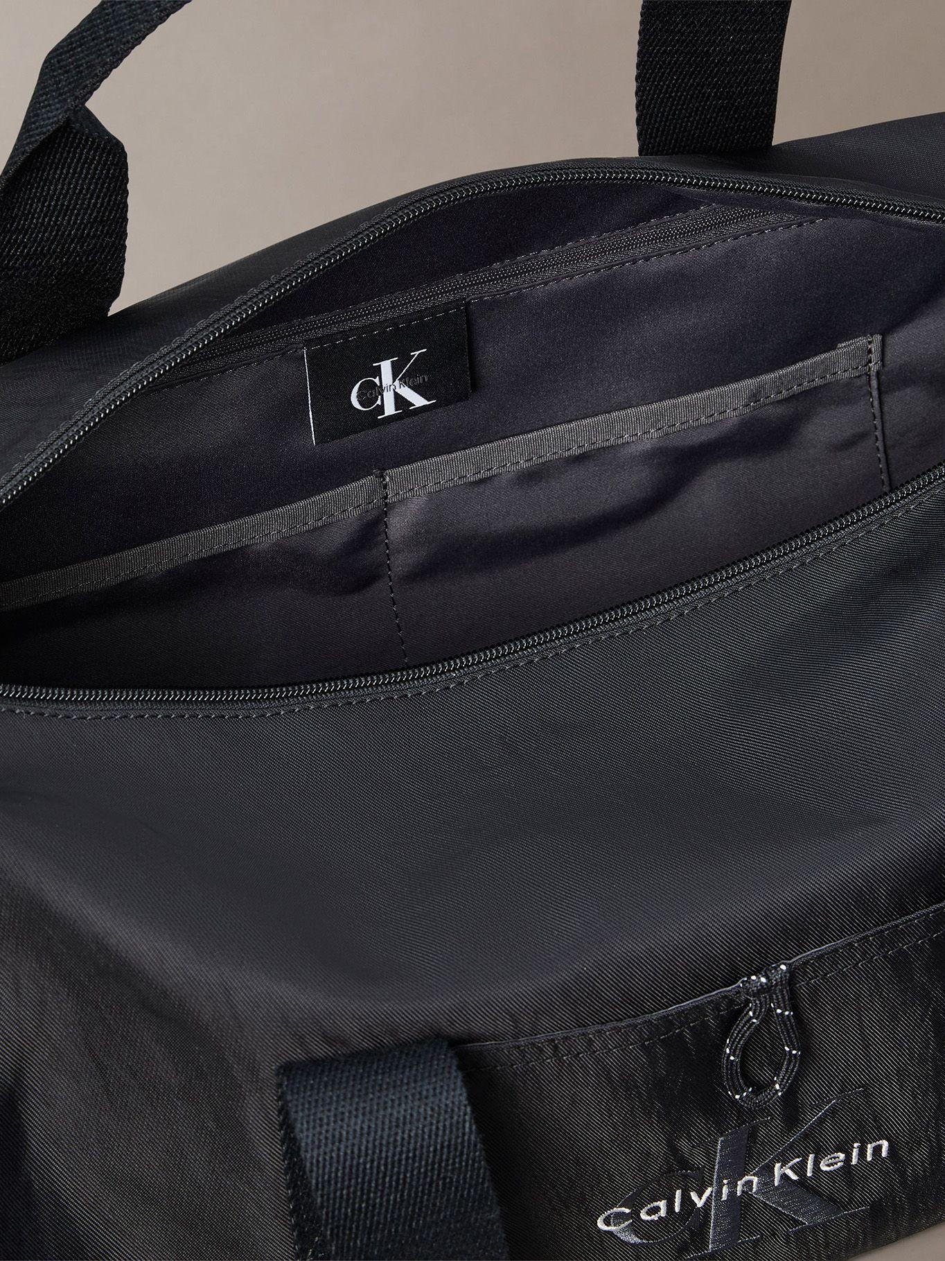 Bolso Weekender Bold Negro Calvin Klein-2