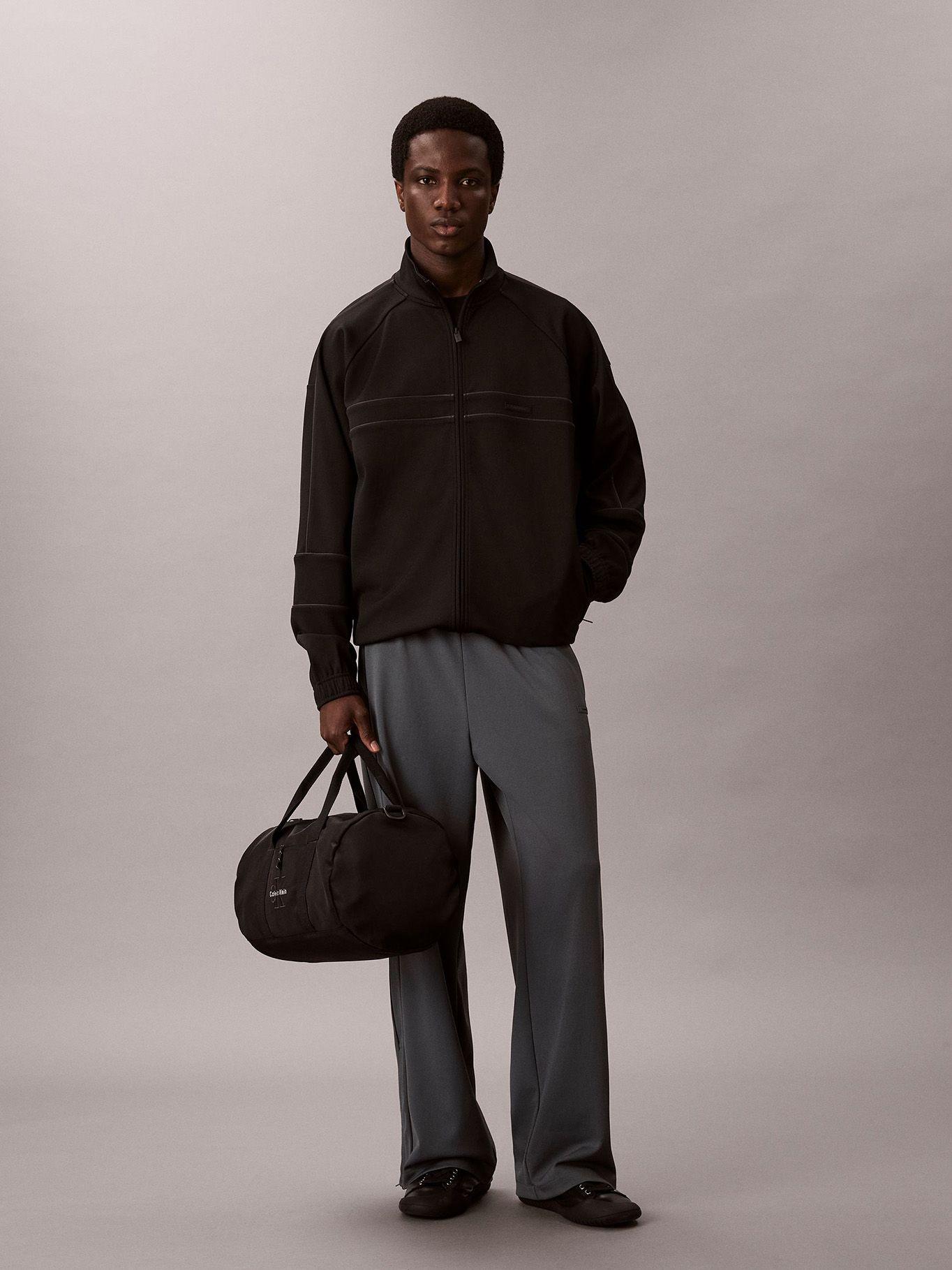 Bolso Weekender Bold Negro Calvin Klein-3