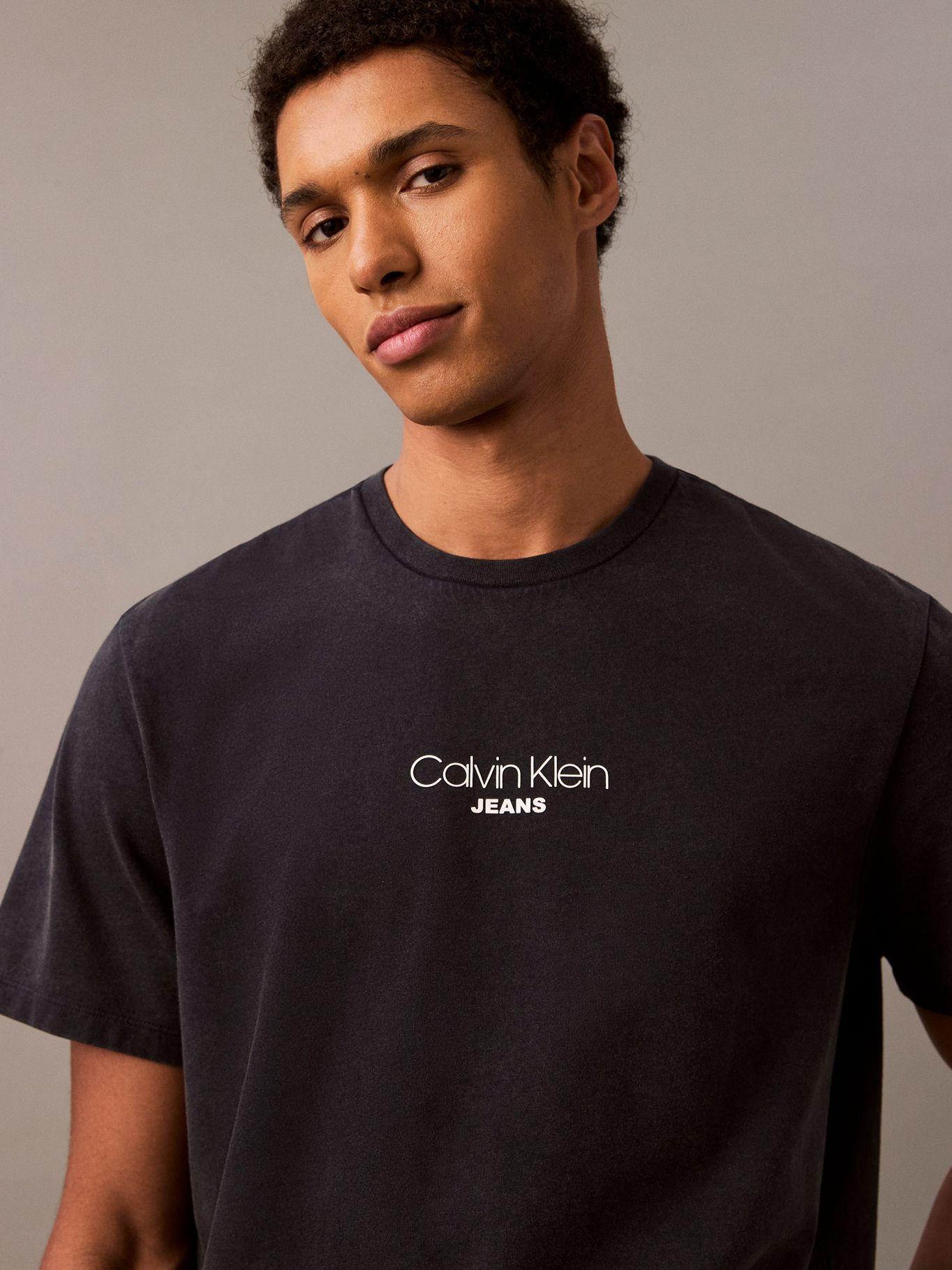 Polera Acid Wash Graphic Negro Calvin Klein-4