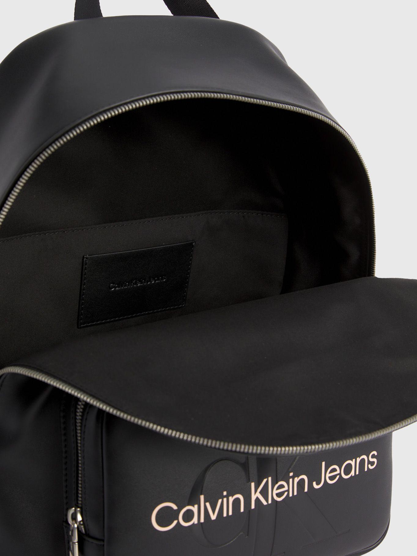 Mochila Sculpted Campus Negro-2