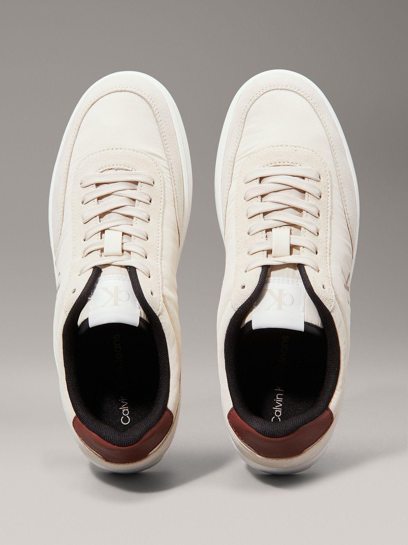 Zapatillas de Cuero Beige Calvin Klein 0GF-2