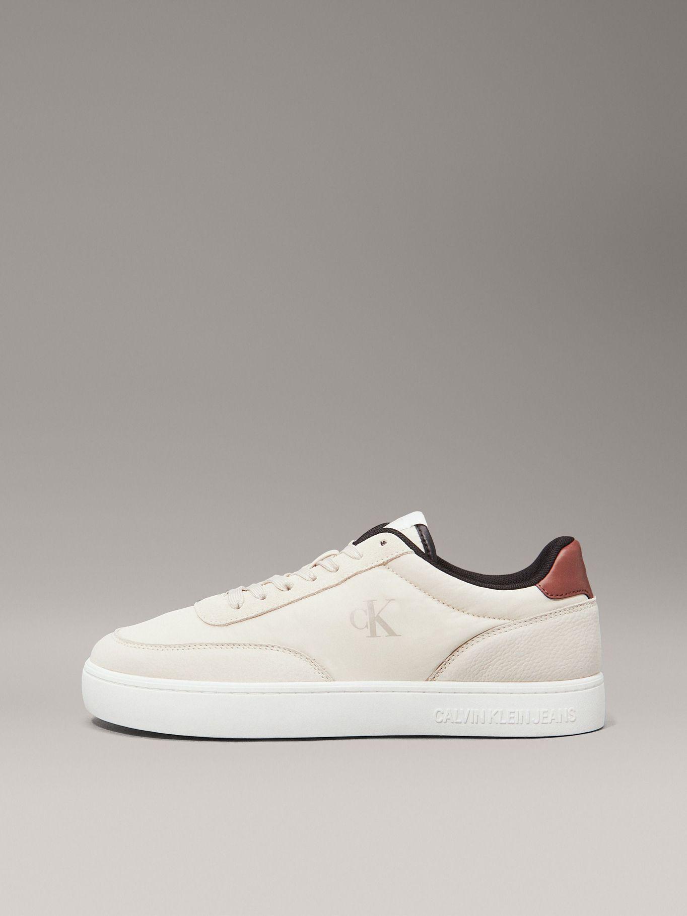 Zapatillas de Cuero Beige Calvin Klein 0GF-5